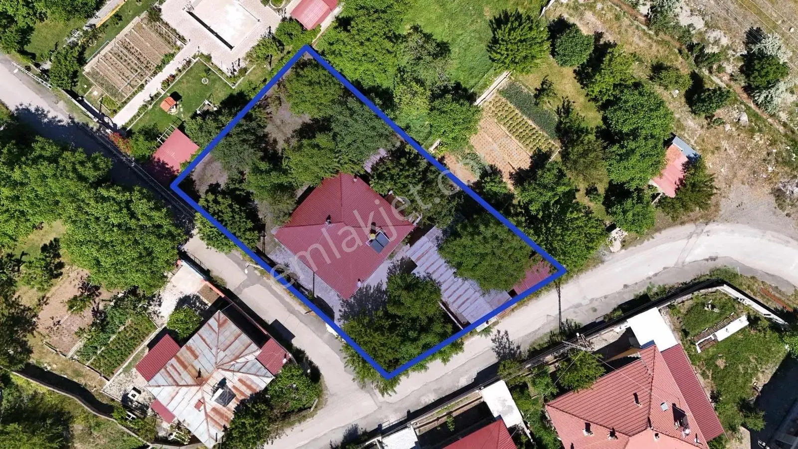 Remax Dem'den Işıkpınar Da Satılık 950m2 Arsa Paylı Müstakil Ev