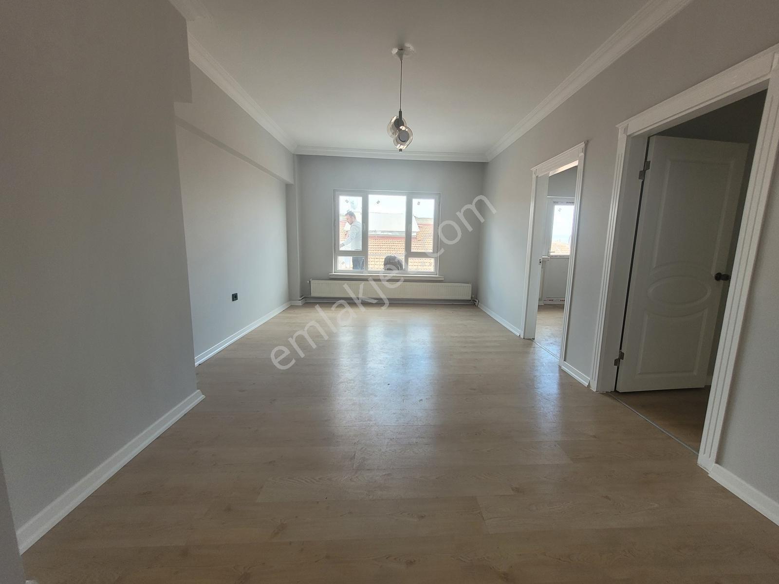 Ahiler'den Cadde Üzerinde 3 Oda 1 Salon Güney Cephe Daire !! - Görsel 8