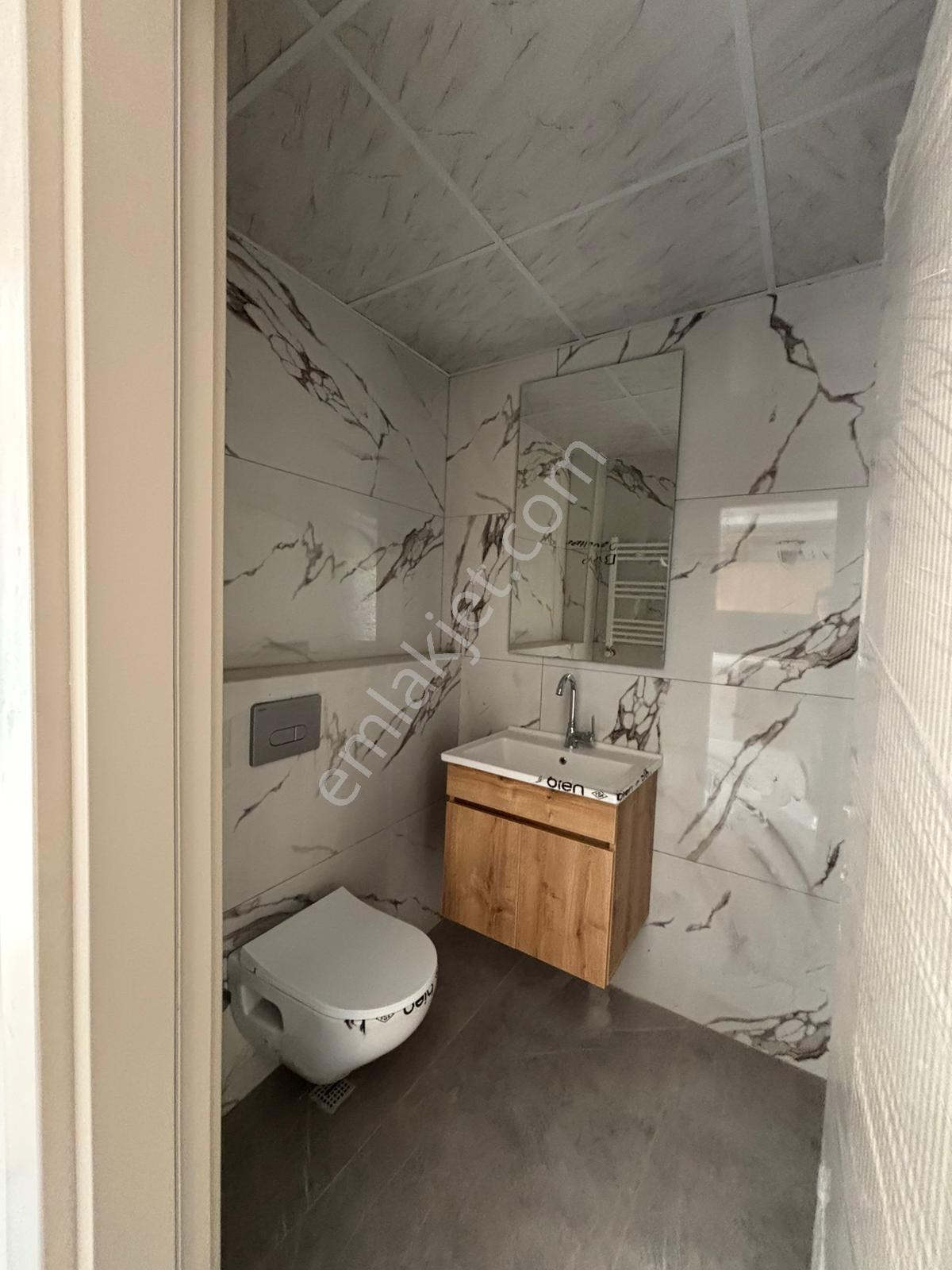 Havuzlu Site'de Gmk Bulvarına Yürüme Mesafesinde Kiralık 1+1. - Görsel 13