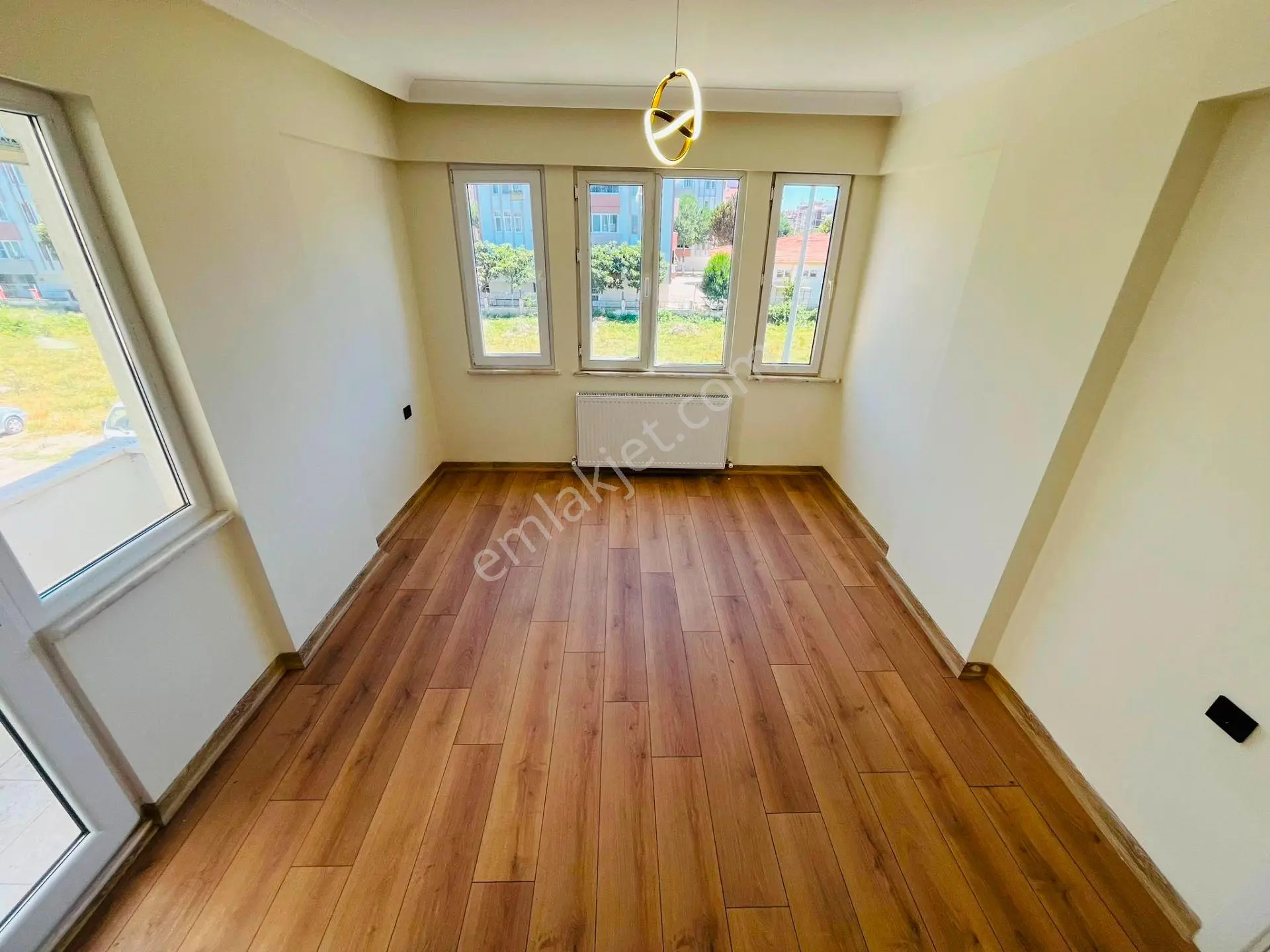Yükselden Altınkumda Ön Cephe Hamamlı Ultra Lüx Satılık 3+1daire - Görsel 2