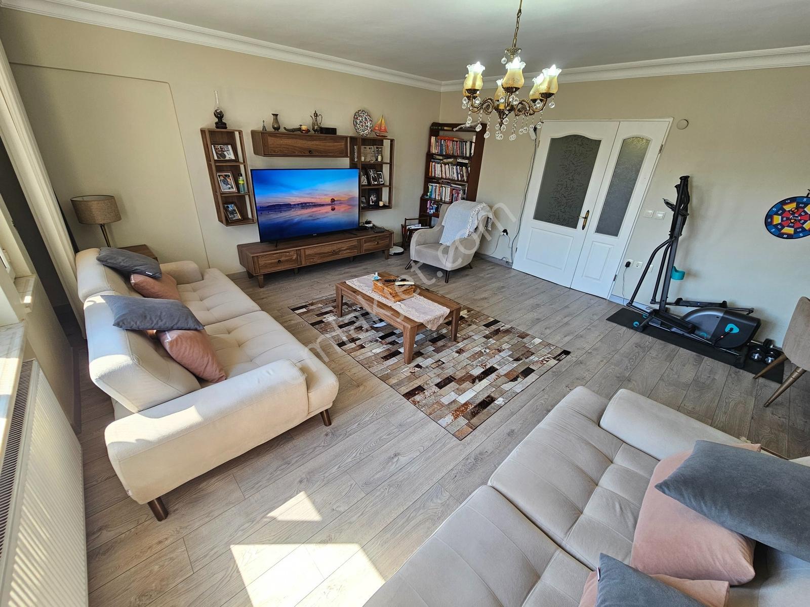 Adress Life Olgun'dan Site İçinde-balkonlu-ara Kat-güney Cephe - Görsel 14