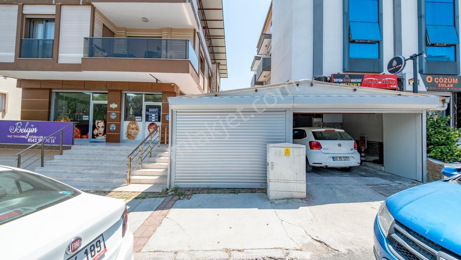 Bornova İnönü'de Müstakil Tarzında Tesaslı Manzaralı Özel Mimari - Görsel 13