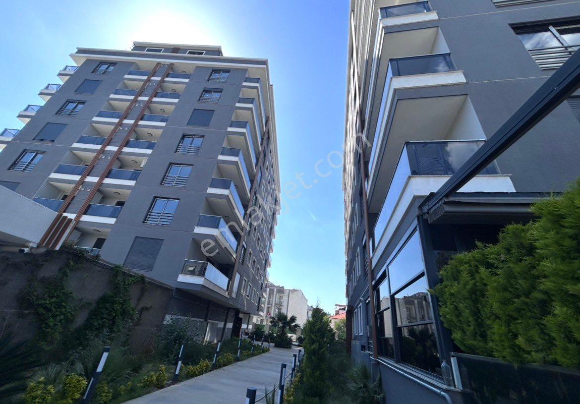İzban Tramvay Hasthaneler Yakını Havuzlu Geniş 3+1 Kiralık Daire - Görsel 3
