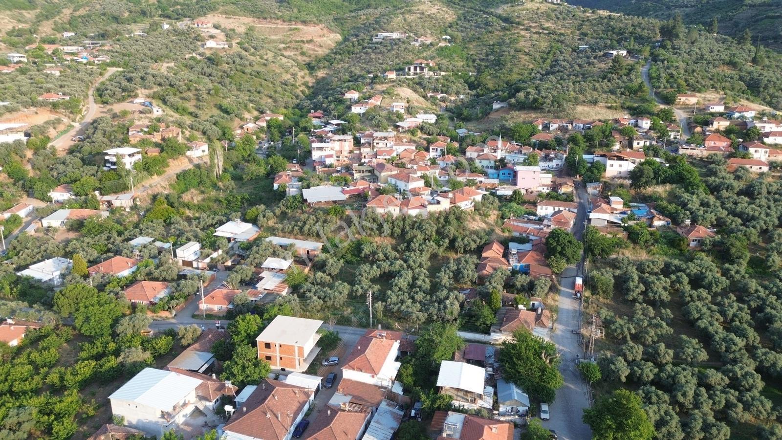 Erz'den Kemalpaşa Sarılar'da Köyiçi İmarlı Müstakil Parsel Ev - Görsel 11