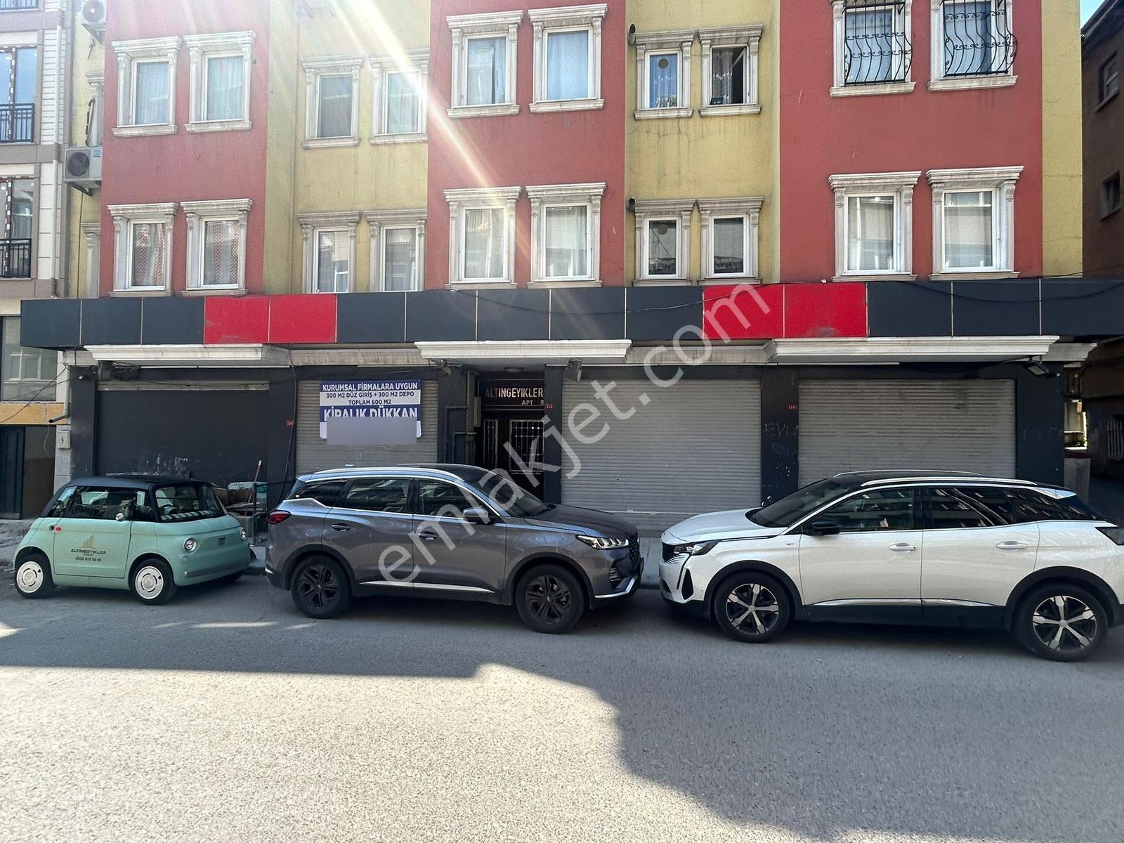 Aksaray Küçüklanga Caddesinde Kurumsala Uygun 300m2+300m2 Dükkan - Görsel 3