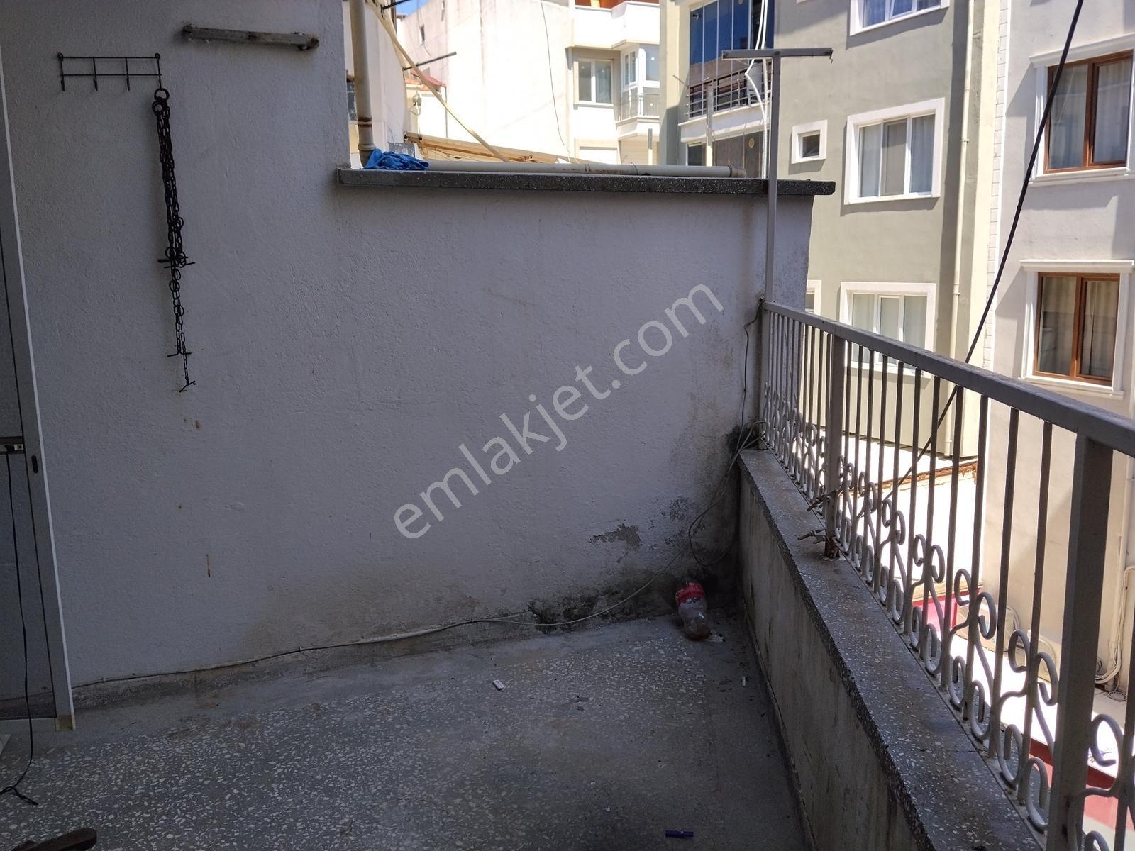 Burhaniye Merkez Cumhuriyet Meydanında 3+1 Satılık Daire - Görsel 6