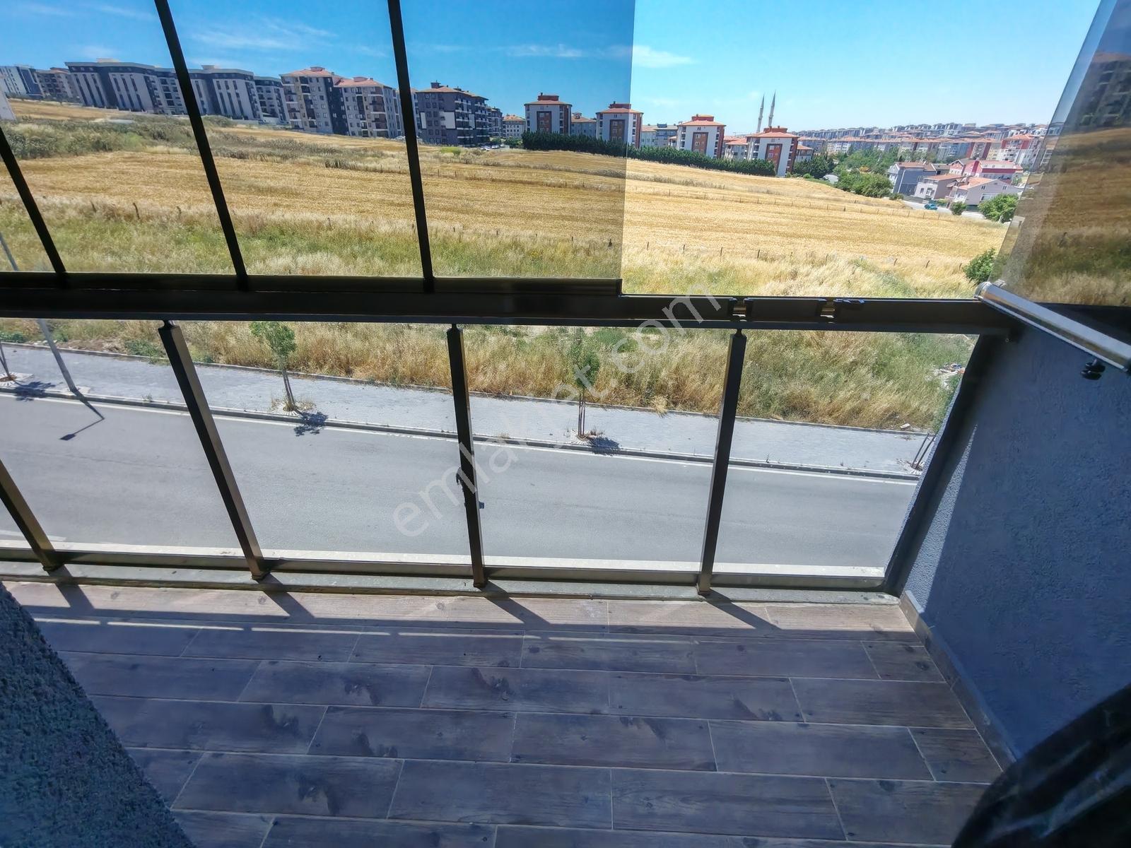 Silivri Yeni Mh. Atabek Konutları Ara Kat Önü Açık Büyük Tip 2+1 - Görsel 18