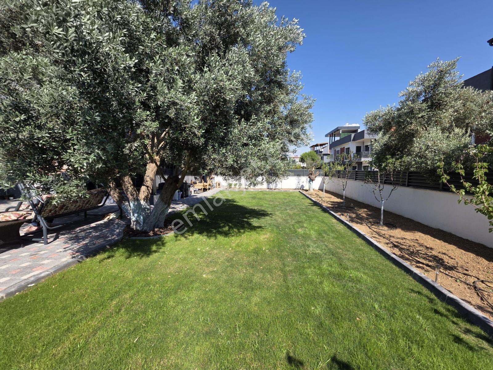 Gölcükler Mah. 3 Katlı Full Tadilatlı Villa - Görsel 39