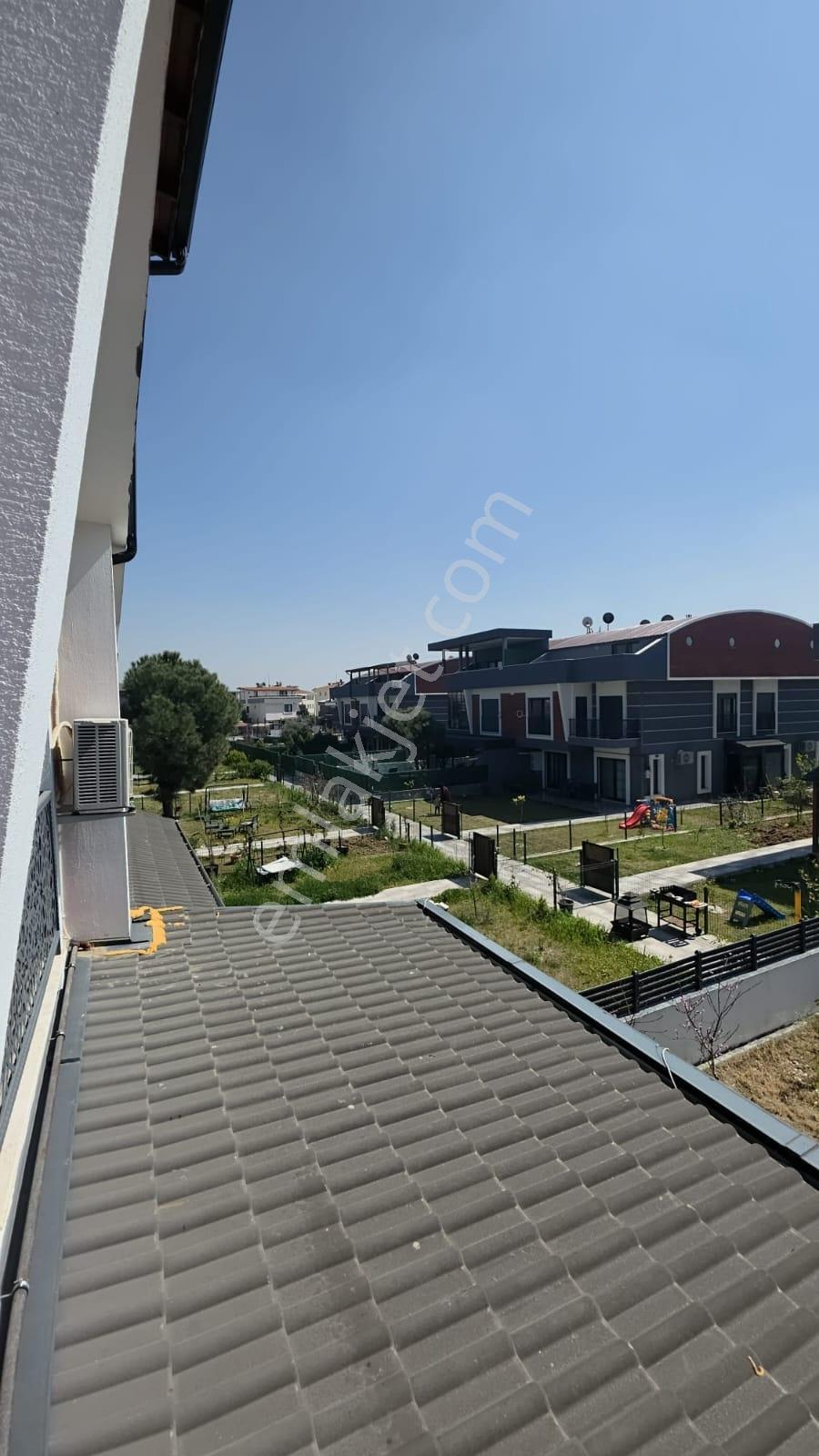 Gölcükler Mah. 3 Katlı Full Tadilatlı Villa - Görsel 24