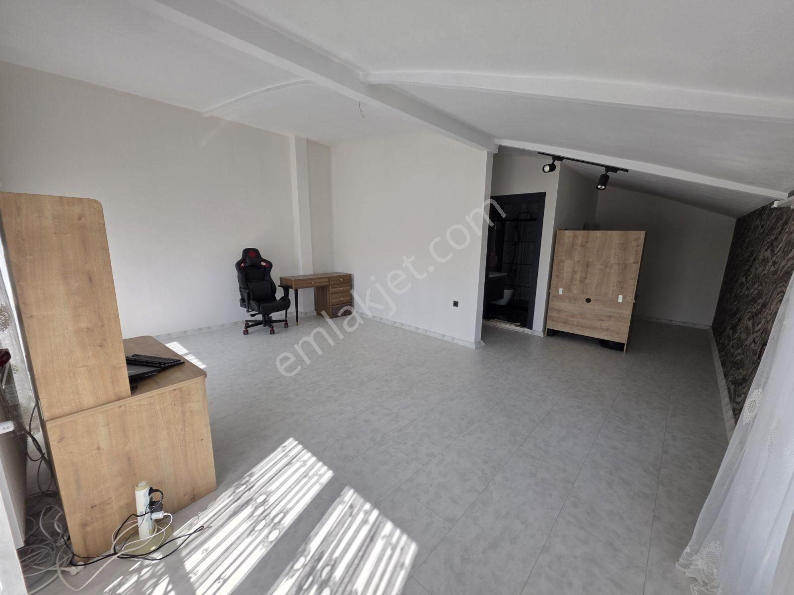 Gölcükler Mah. 3 Katlı Full Tadilatlı Villa - Görsel 42