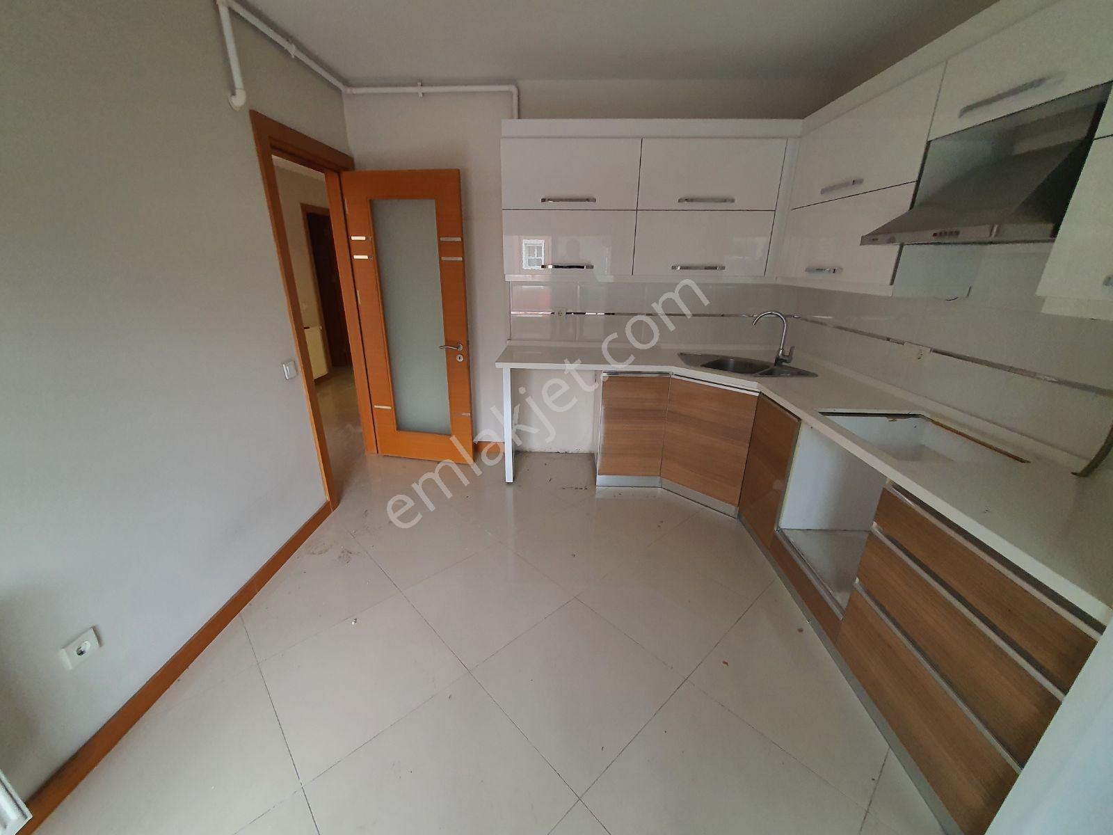 Üzümcü Okulu Yakını 3+1 Kiralık Daire - Görsel 4