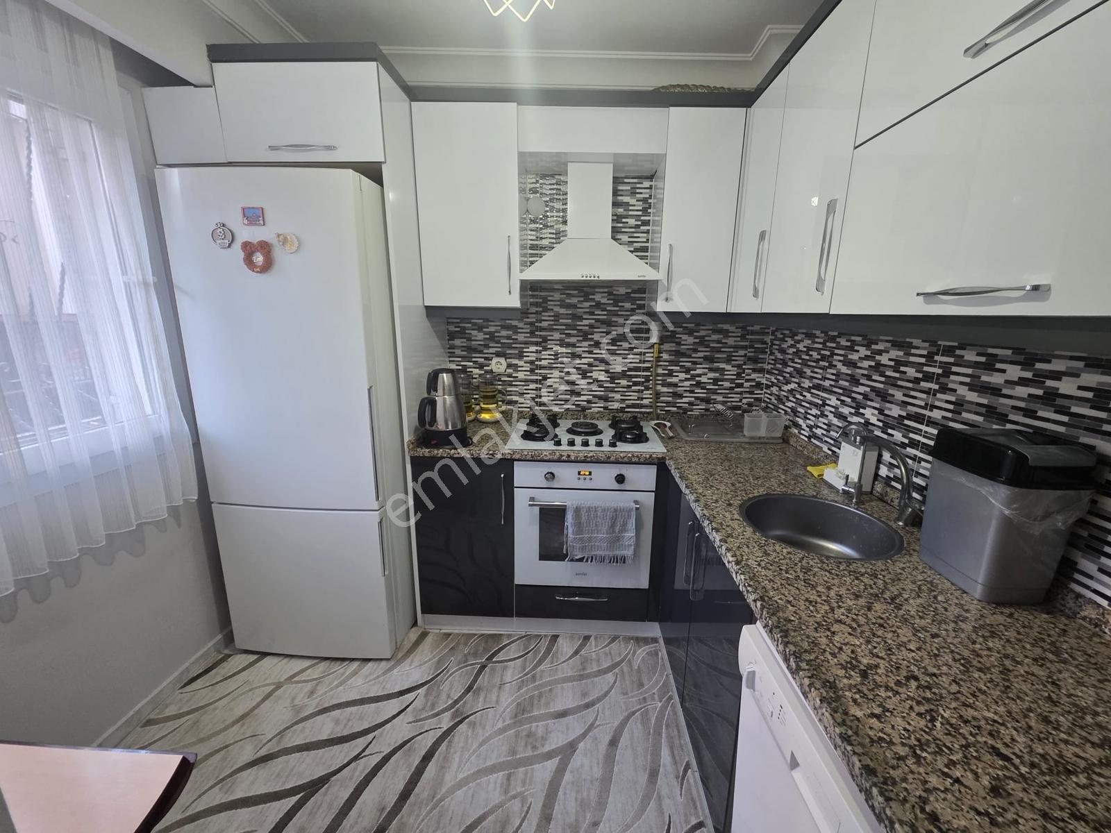 Sevgi Mahallesi'n De Otoparklı 2+1 Daire