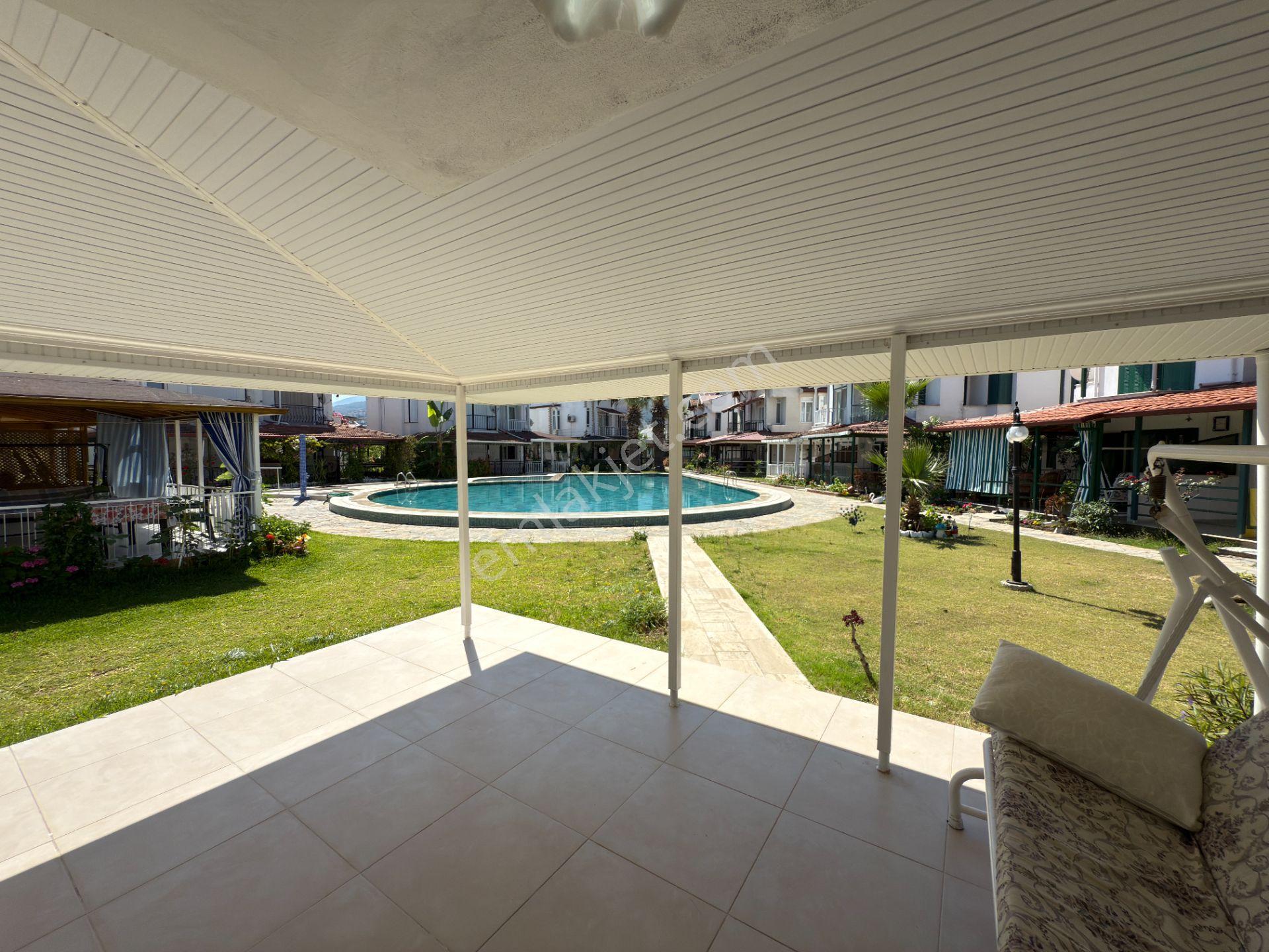Güzelçamlı Tuse Sitesinde, Büyük Havuzlu Sitede Ferah 3+1 Villa - Görsel 13