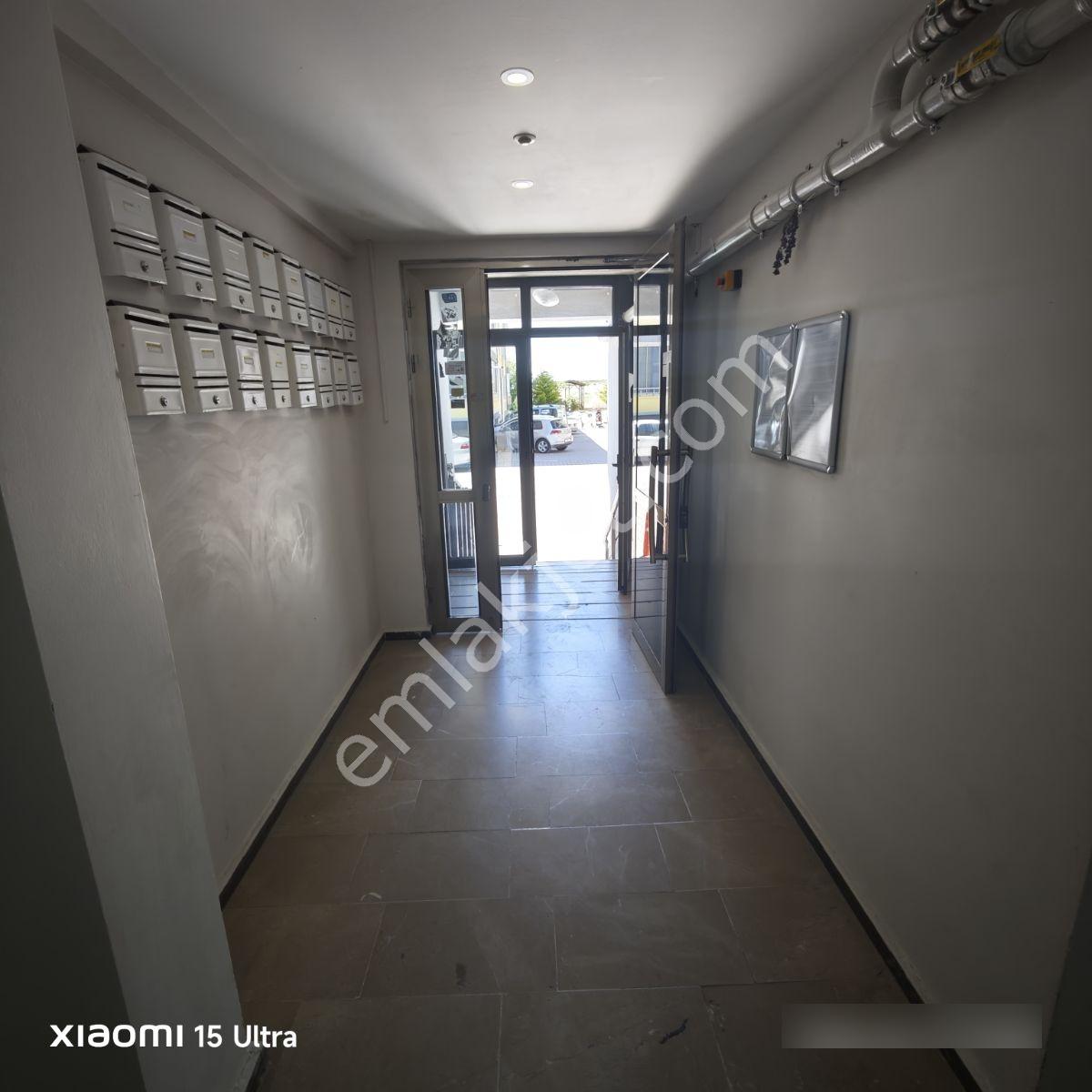 İstasyon Mahallesi İncidere Evleri Sitesinde Balkonlu 2+1 Daire - Görsel 9