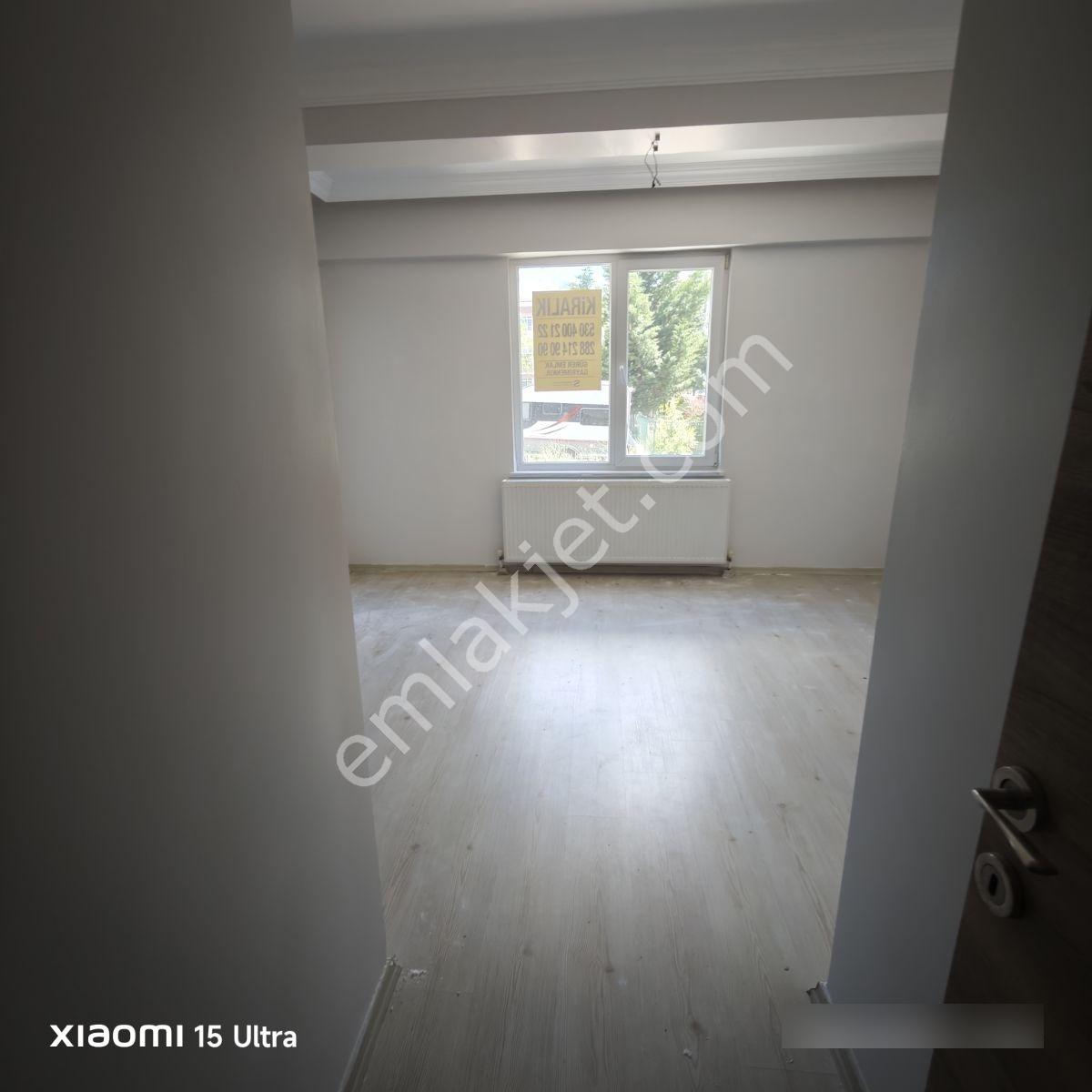 İstasyon Mahallesi İncidere Evleri Sitesinde Balkonlu 2+1 Daire - Görsel 5