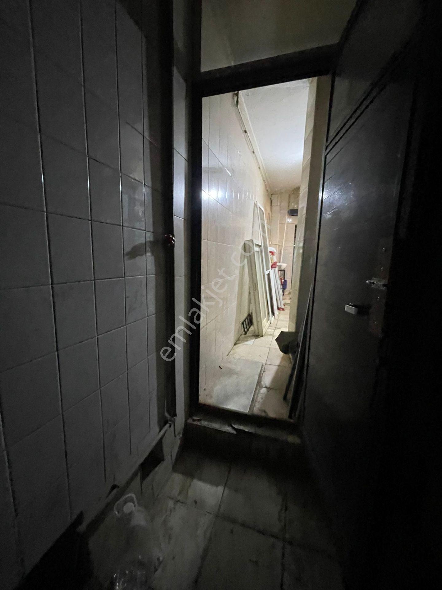Bornova Yavuz Selim Cad. Üzeri Satılık 3 Katlı İş Yeri (309 M²) - Görsel 17