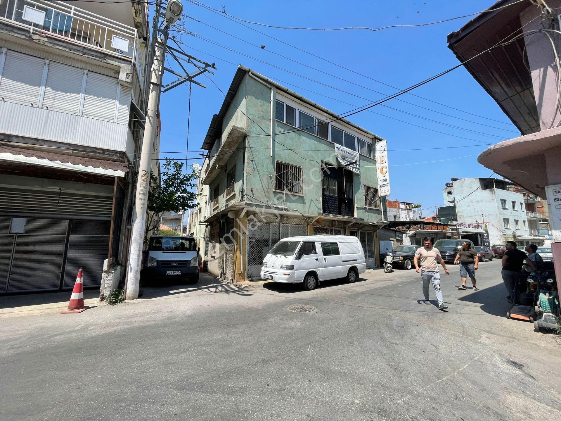 Bornova Yavuz Selim Cad. Üzeri Satılık 3 Katlı İş Yeri (309 M²) - Görsel 6