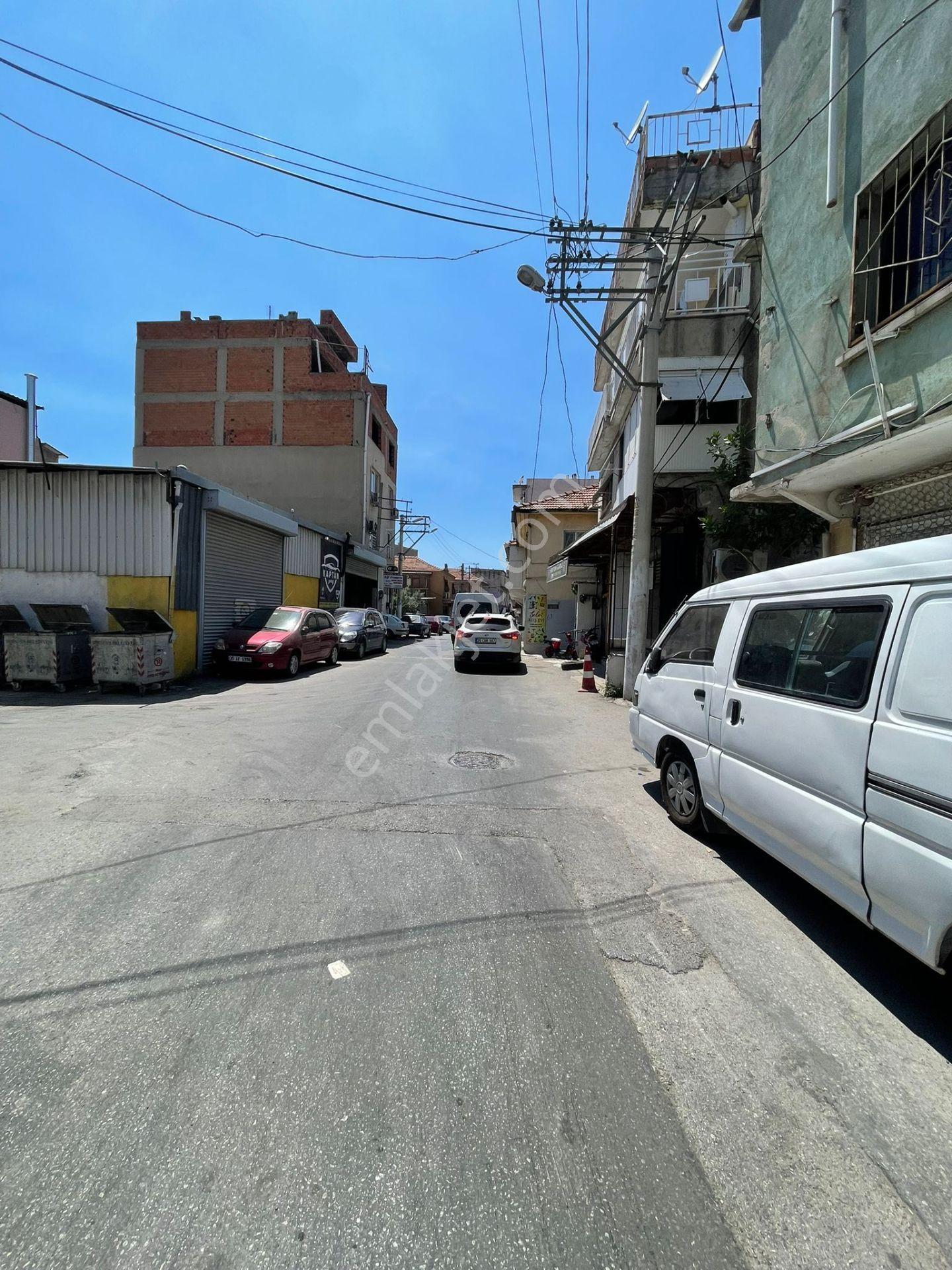 Bornova Yavuz Selim Cad. Üzeri Satılık 3 Katlı İş Yeri (309 M²) - Görsel 10