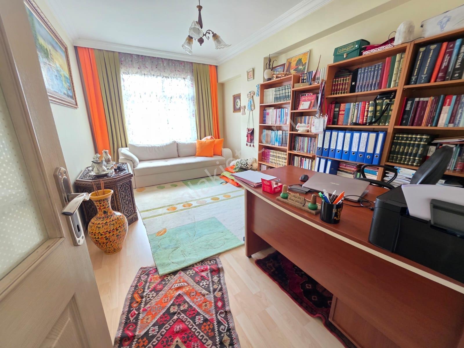 Şehir Has.yakın Teraslı+3 Balkon Masrafsız Geniş 5+1 Dubleks - Görsel 28