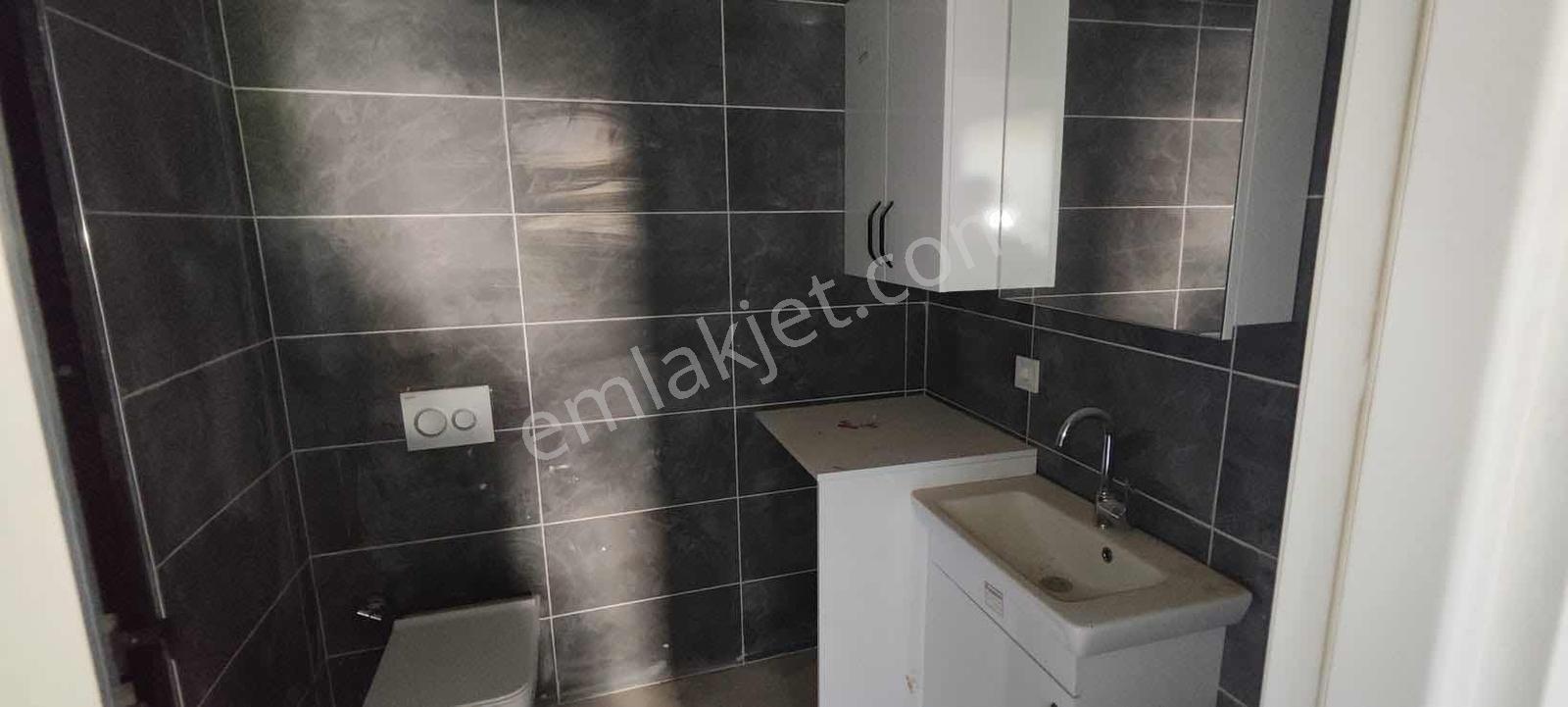Koyundereulus'takiralık1+1daire Çanakkaleasfaltına 50mt Mesafe - Görsel 8