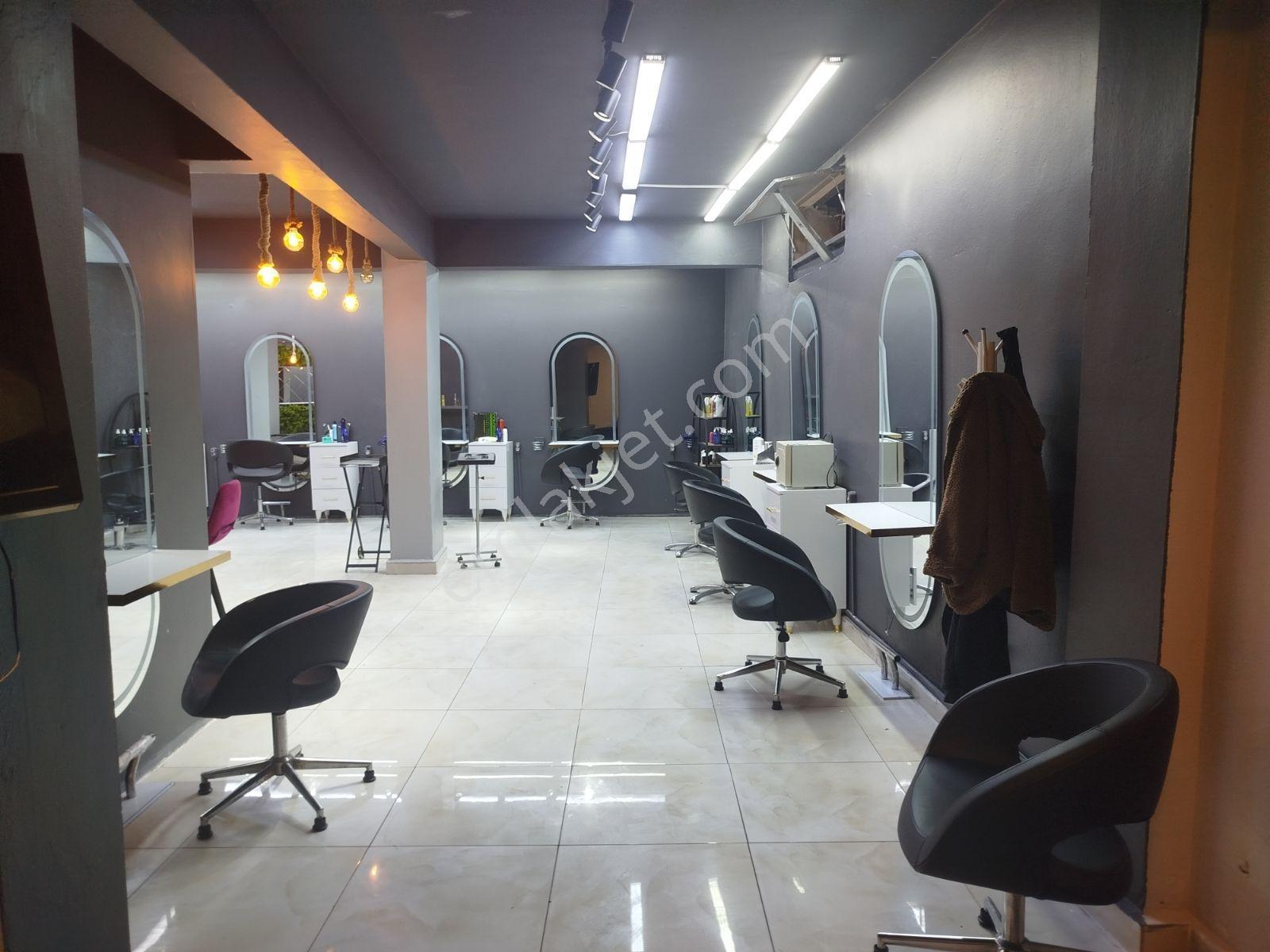 Bahçelievler'de 250 M² Hazır Müşterili Devren Kuaför Salonu - Görsel 8