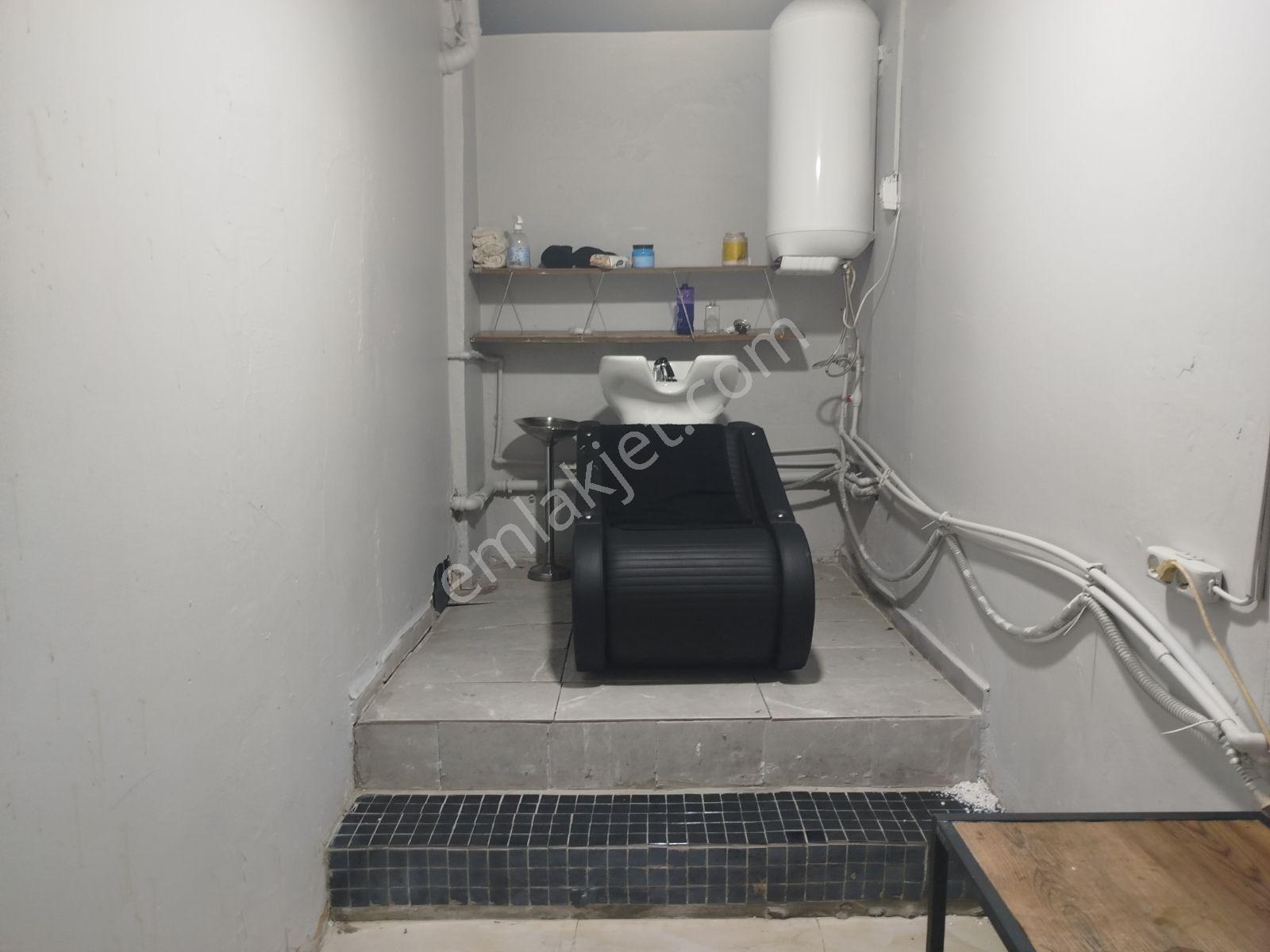 Bahçelievler'de 250 M² Hazır Müşterili Devren Kuaför Salonu - Görsel 18