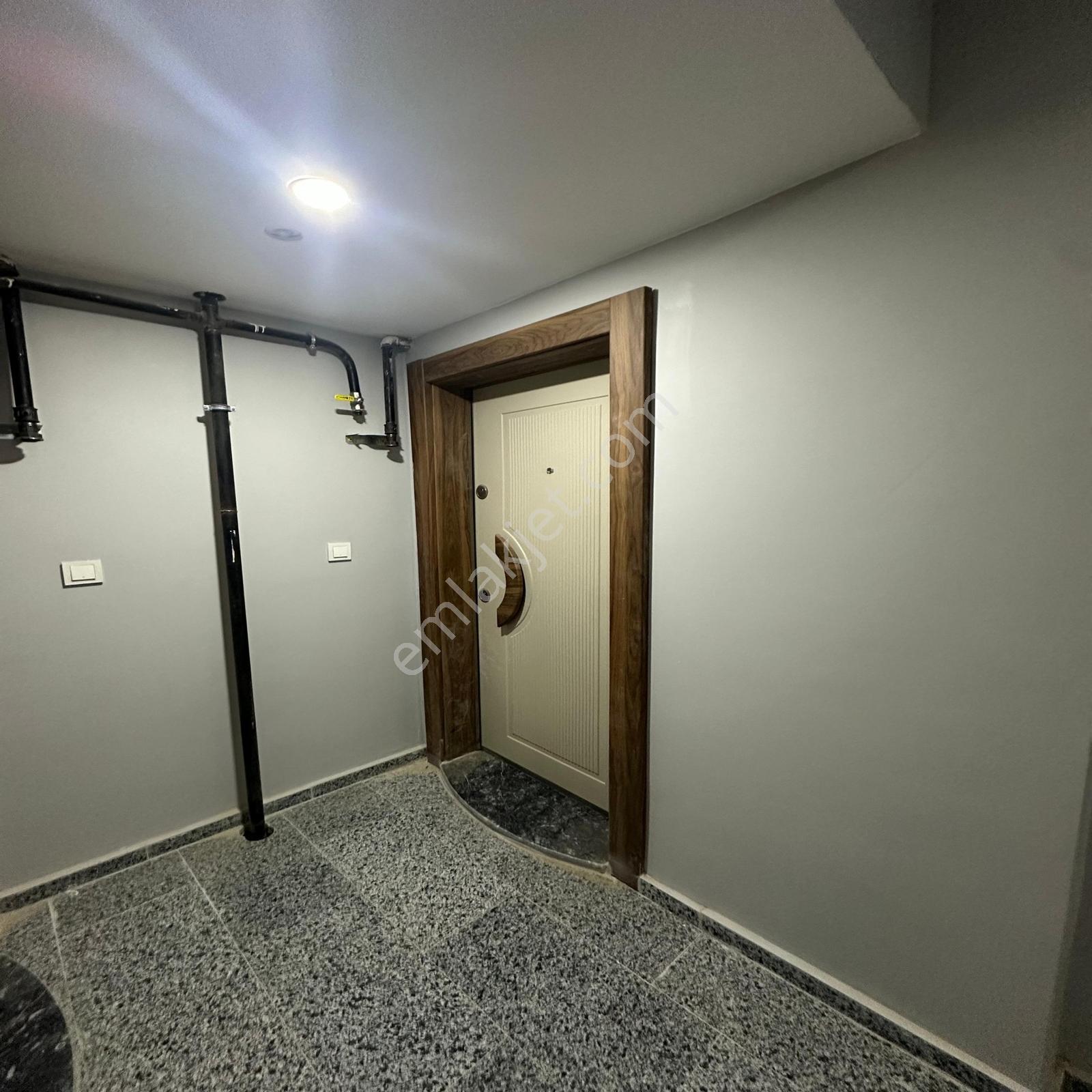 Gop Mahallesinde Cadde Cephe 2+1 Ara Kat Sıfır Daire - Görsel 26