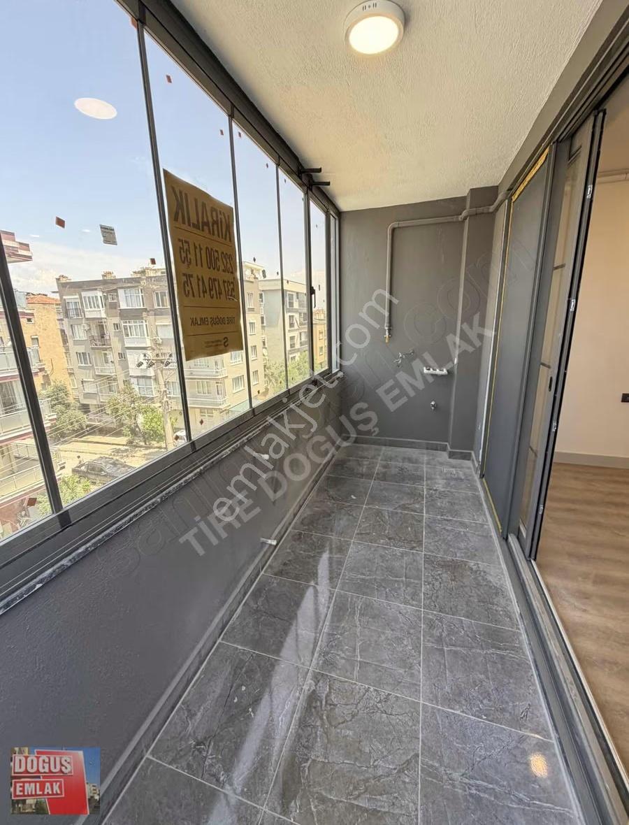 Tire Doğuş Emlaktan Fatih Mah. Kiralık Lüks 1+1 Daire - Görsel 3