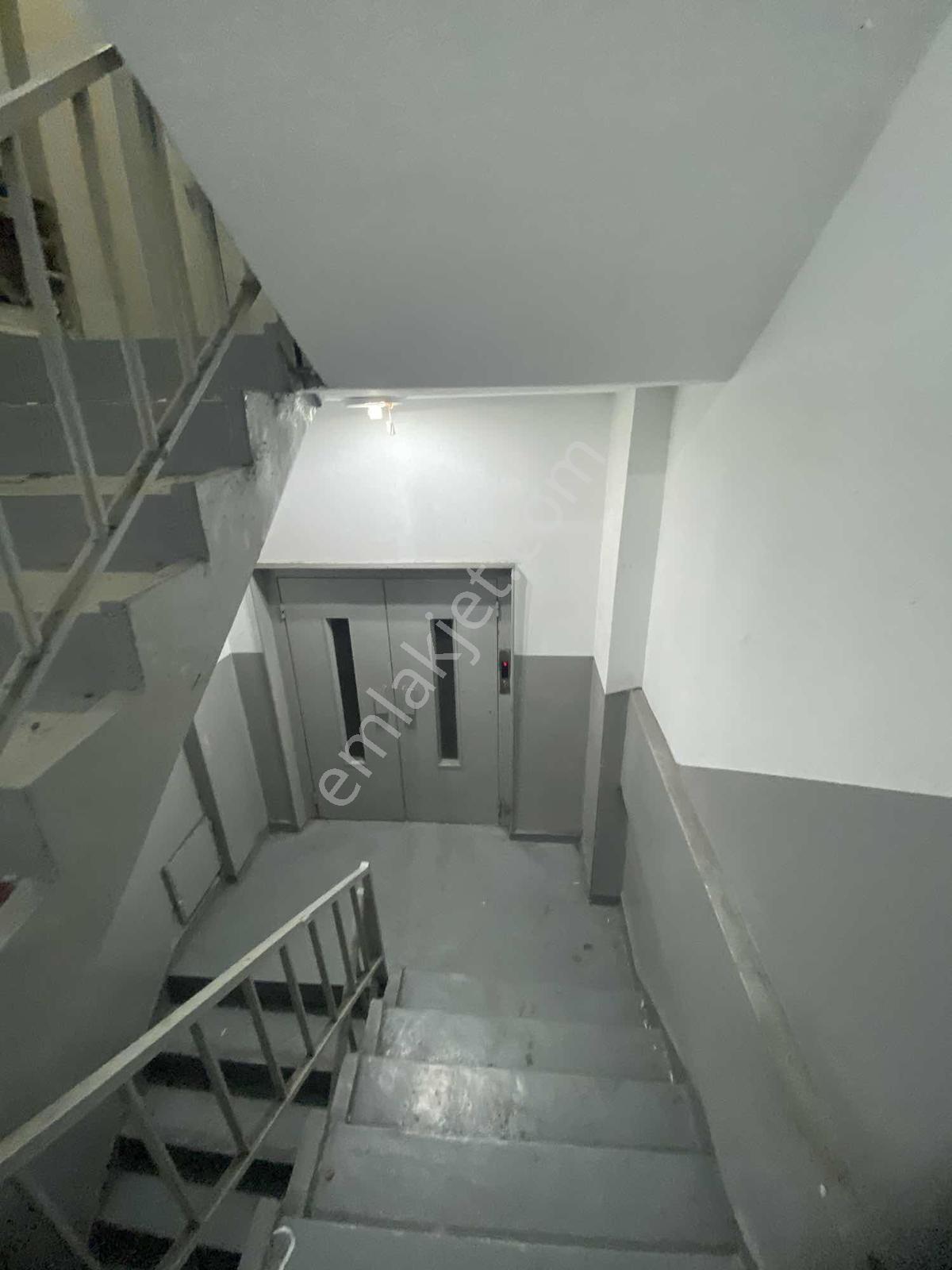 Sanayide Asanasörlü Binada 220 M2 Kiralık İş Yeri - Görsel 2