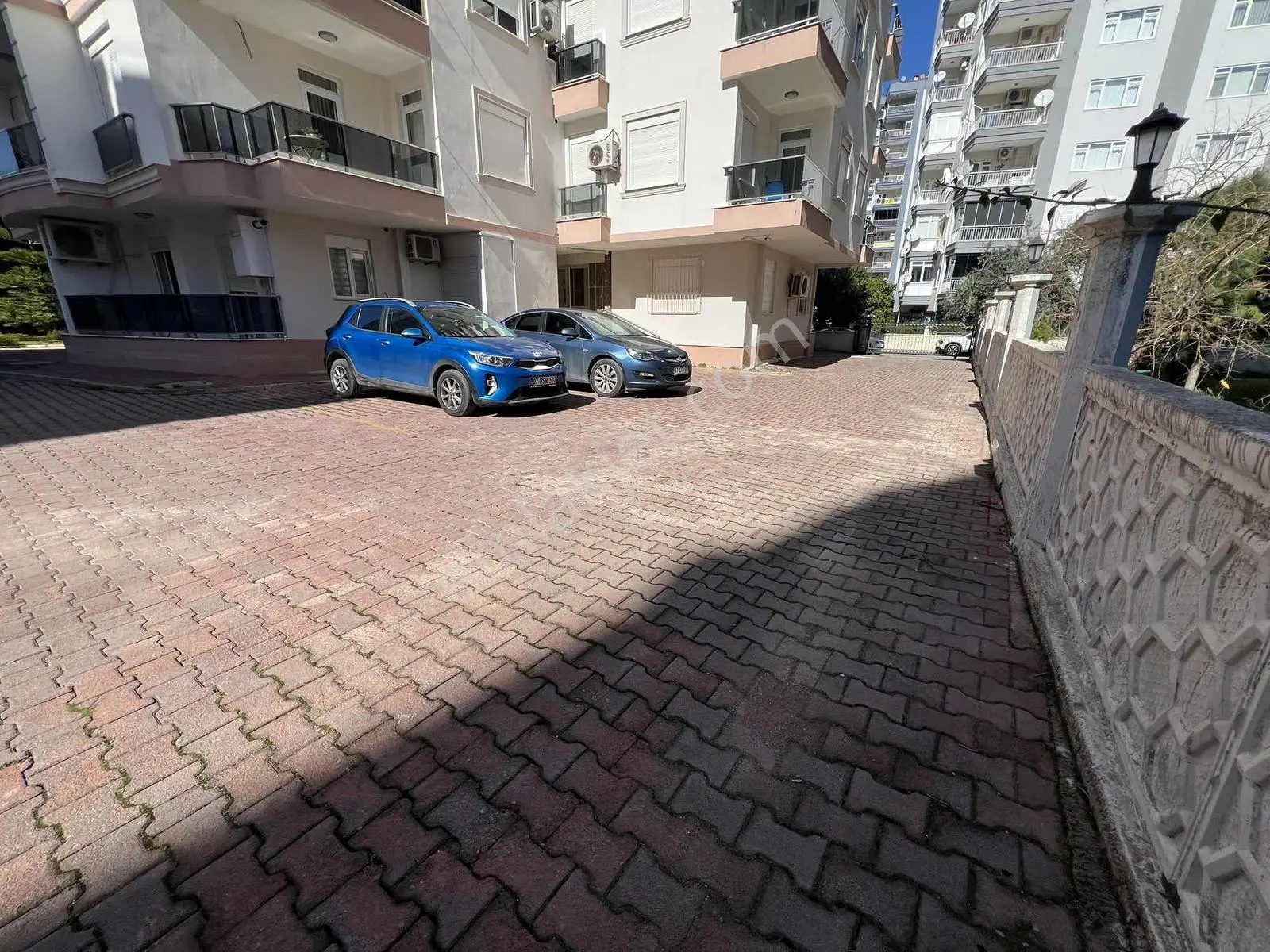 Cadde Gayrimenkulden Hurmanın Merkezinde 3+1 Ayrı Mutfak Daire - Görsel 2