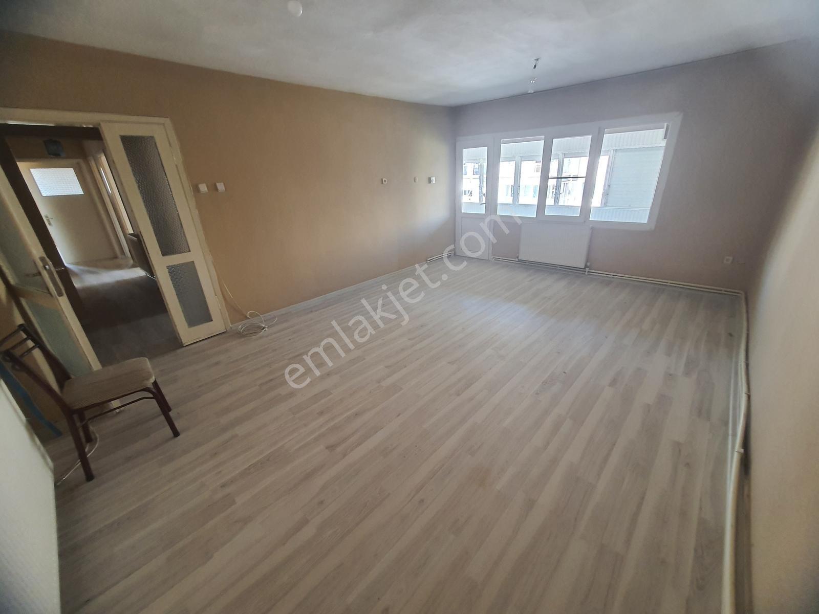 İzkent Evlerinde Doğalgazlı Asansörlü Kiralık 3+1 Daire - Görsel 26