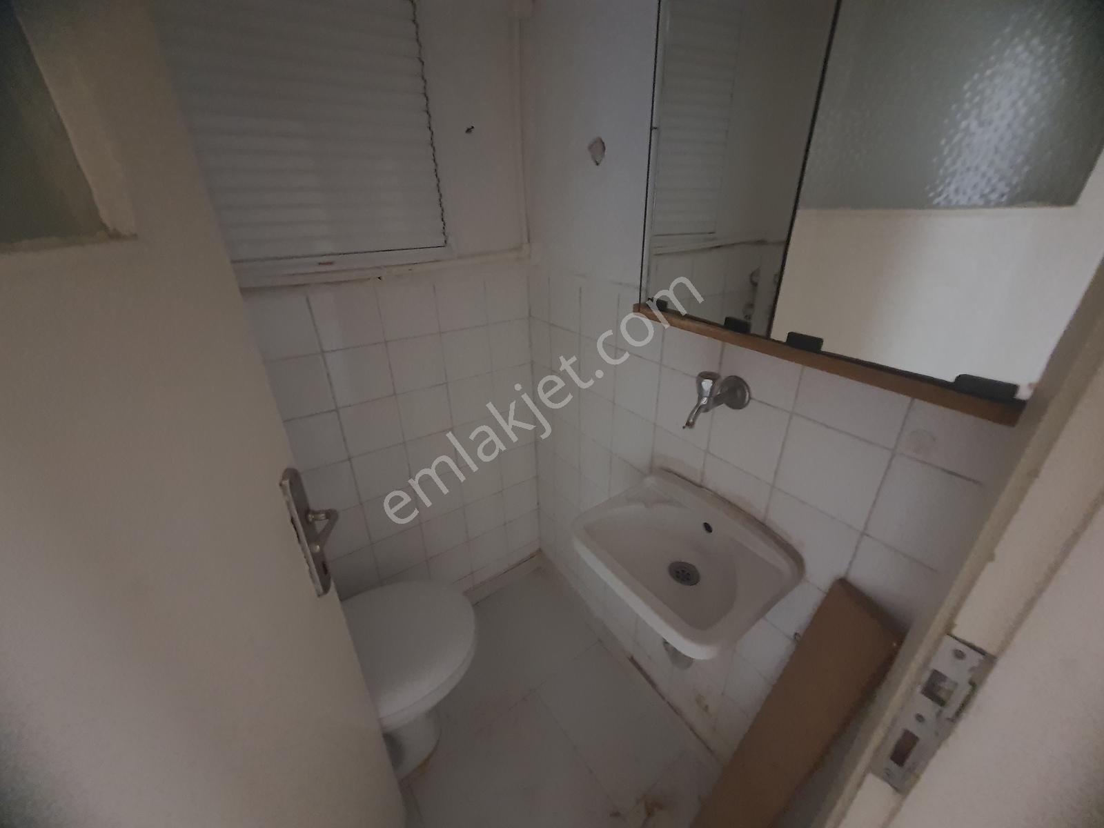 İzkent Evlerinde Doğalgazlı Asansörlü Kiralık 3+1 Daire - Görsel 17