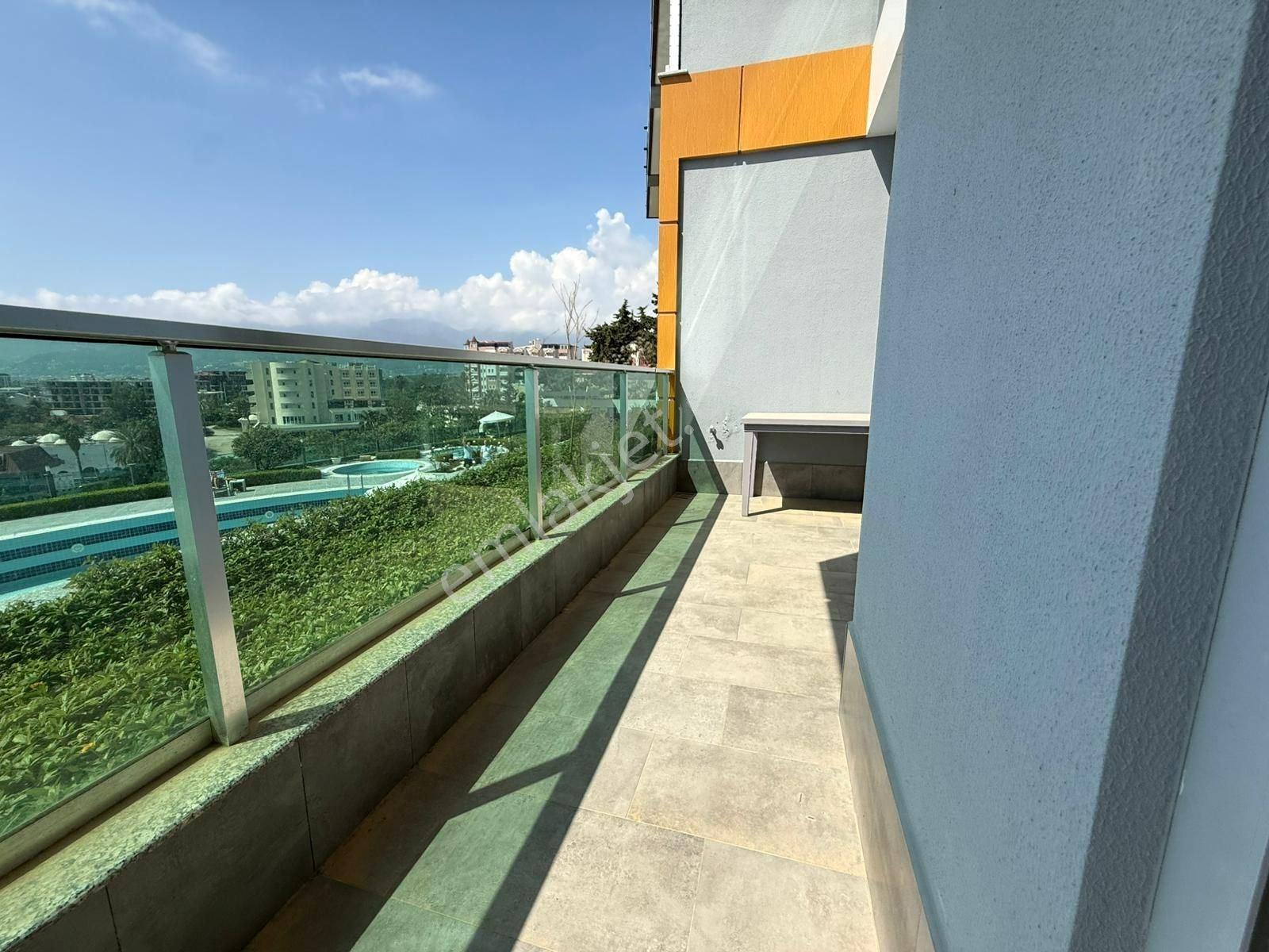 Alanya Kestel'de Deniz Manzaralı Lüks Sitede Full Eşyalı 2+1 Satılık Daire - Görsel 11