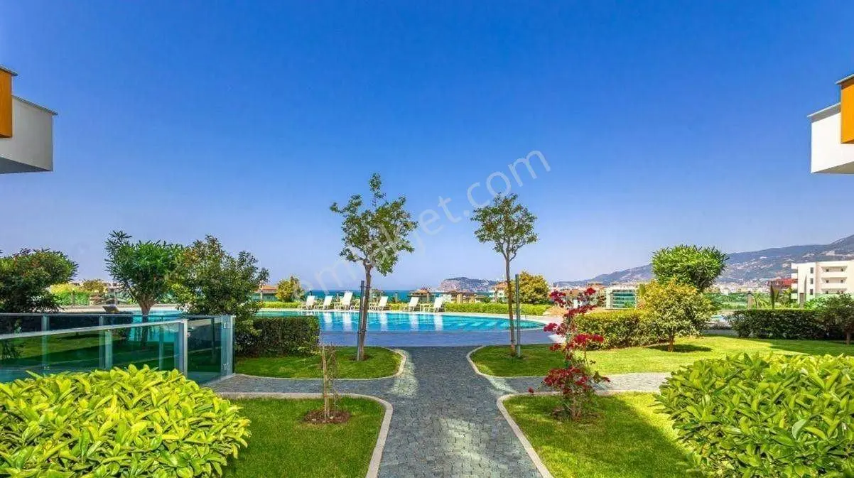 Alanya Kestel'de Deniz Manzaralı Lüks Sitede Full Eşyalı 2+1 Satılık Daire
