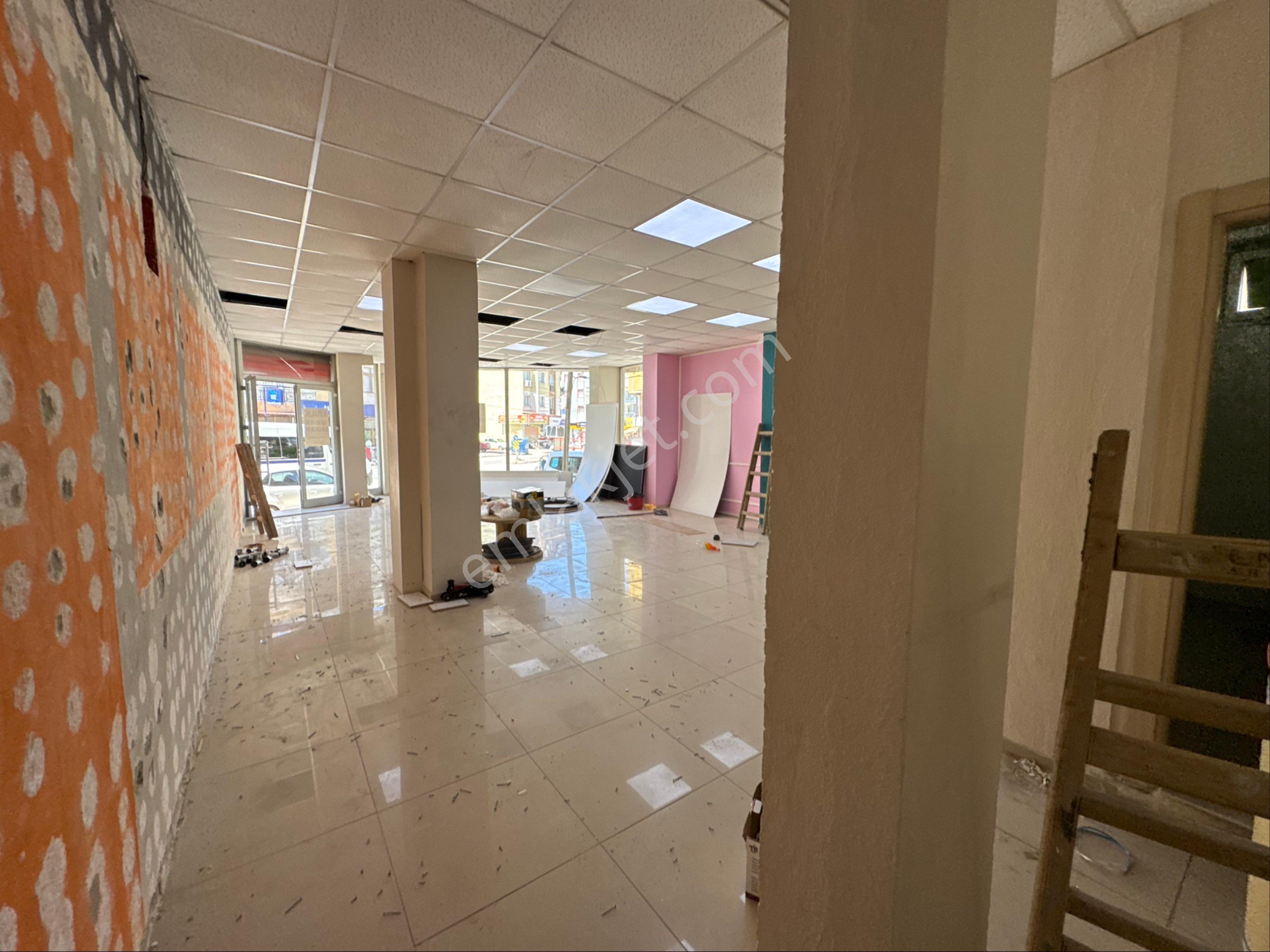 Akın'dan Buca İsmail Sivri Bulvarı 170m2. Merkezi Konumda Dükkan - Görsel 9