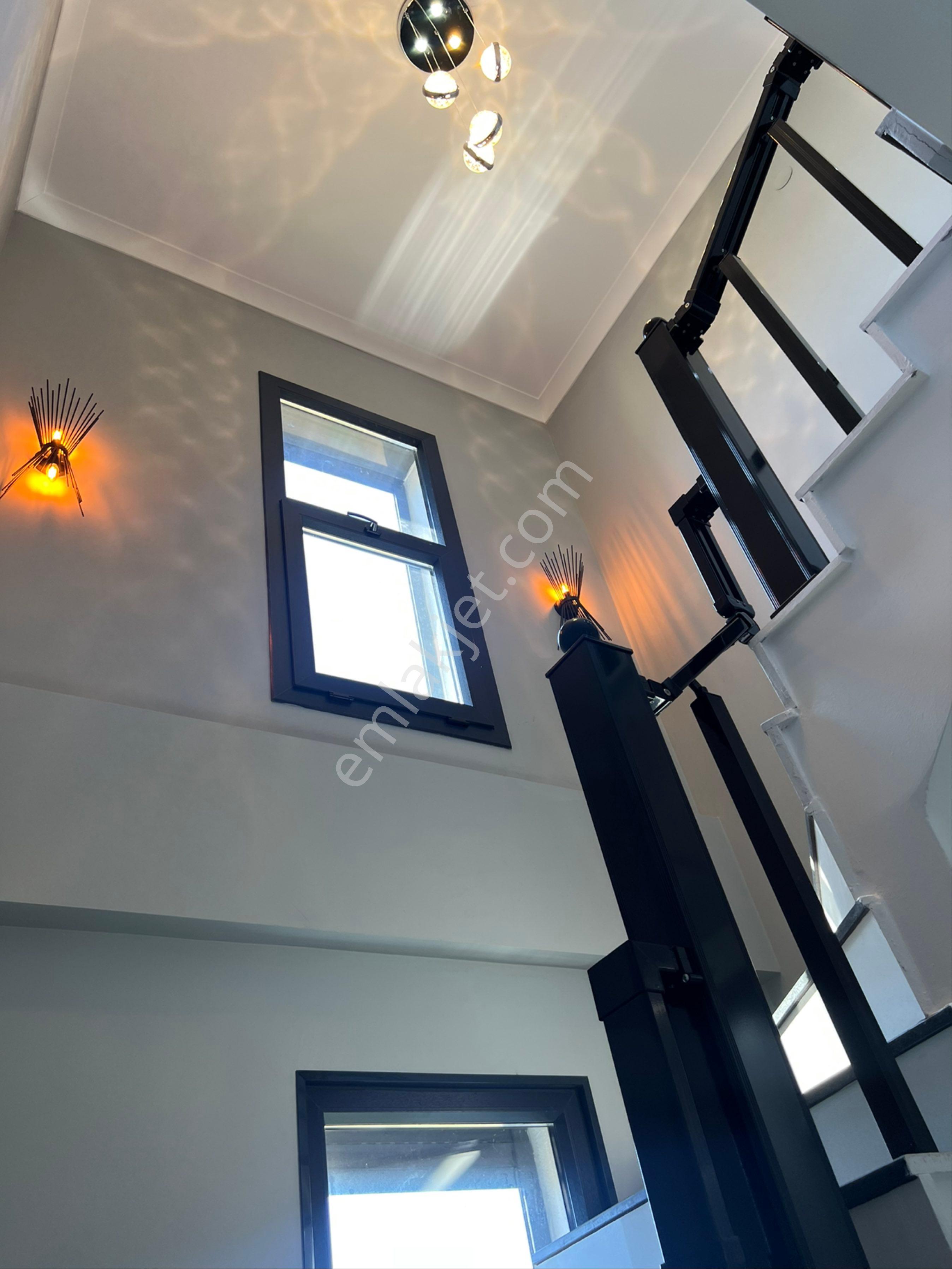 Satılık Lüks Deniz Manzaralı Villa - Görsel 25