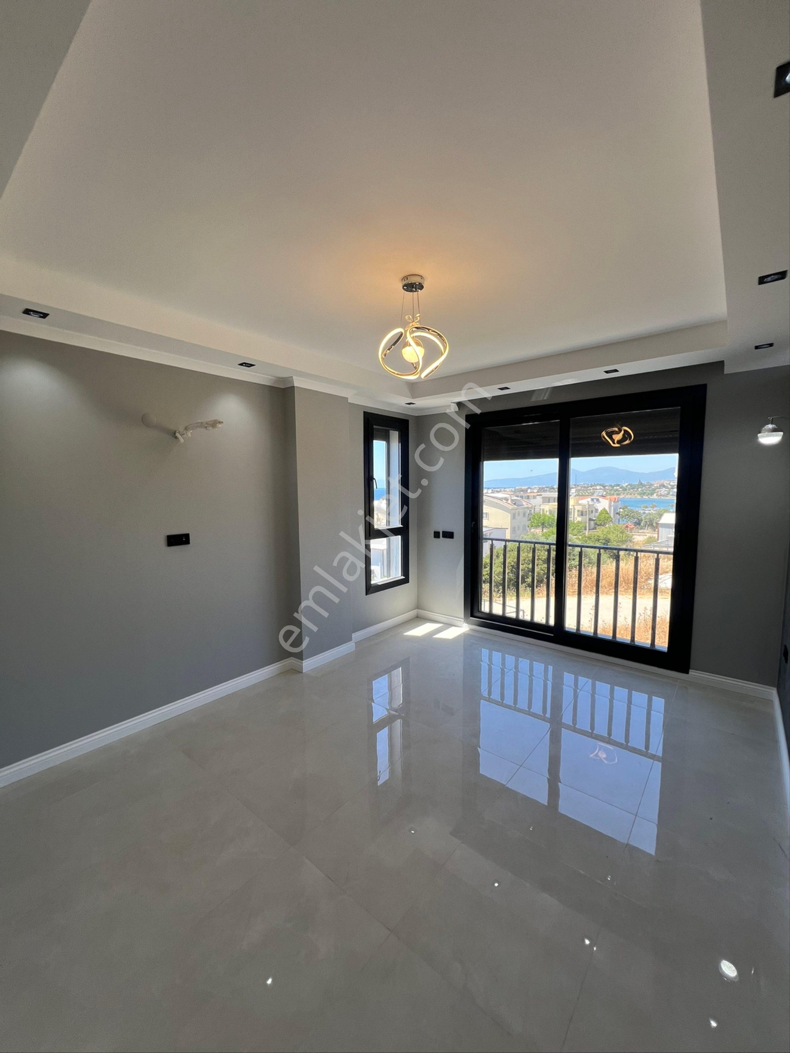Satılık Lüks Deniz Manzaralı Villa - Görsel 18