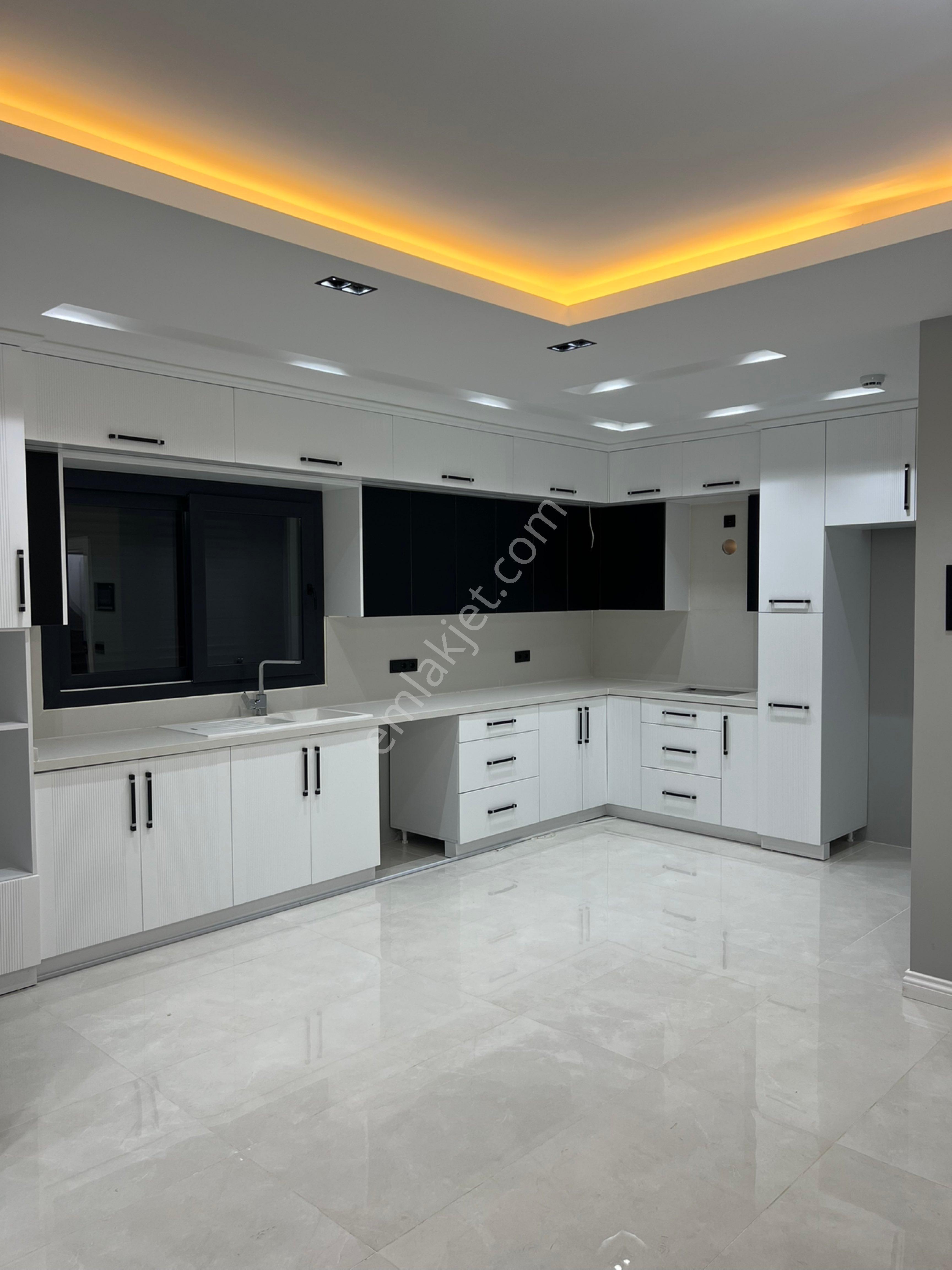 Satılık Lüks Deniz Manzaralı Villa - Görsel 10