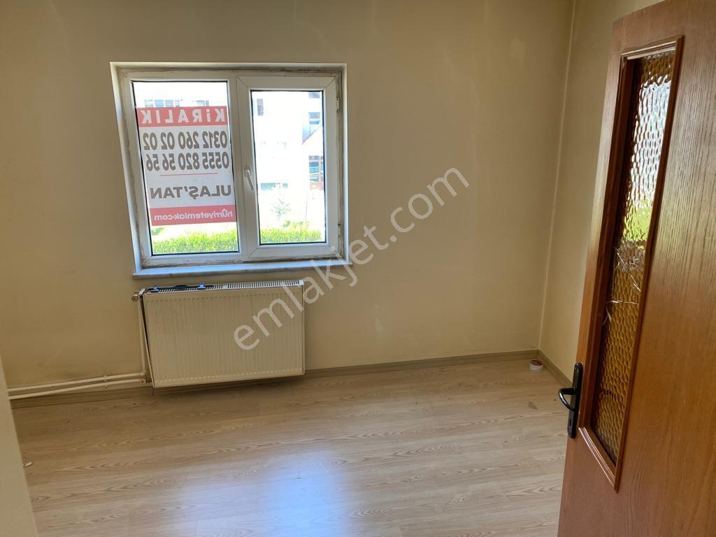 Ulaş Emlak Elvankent Merkezde Site İçerisinde 3. Katta Kombili - Görsel 2