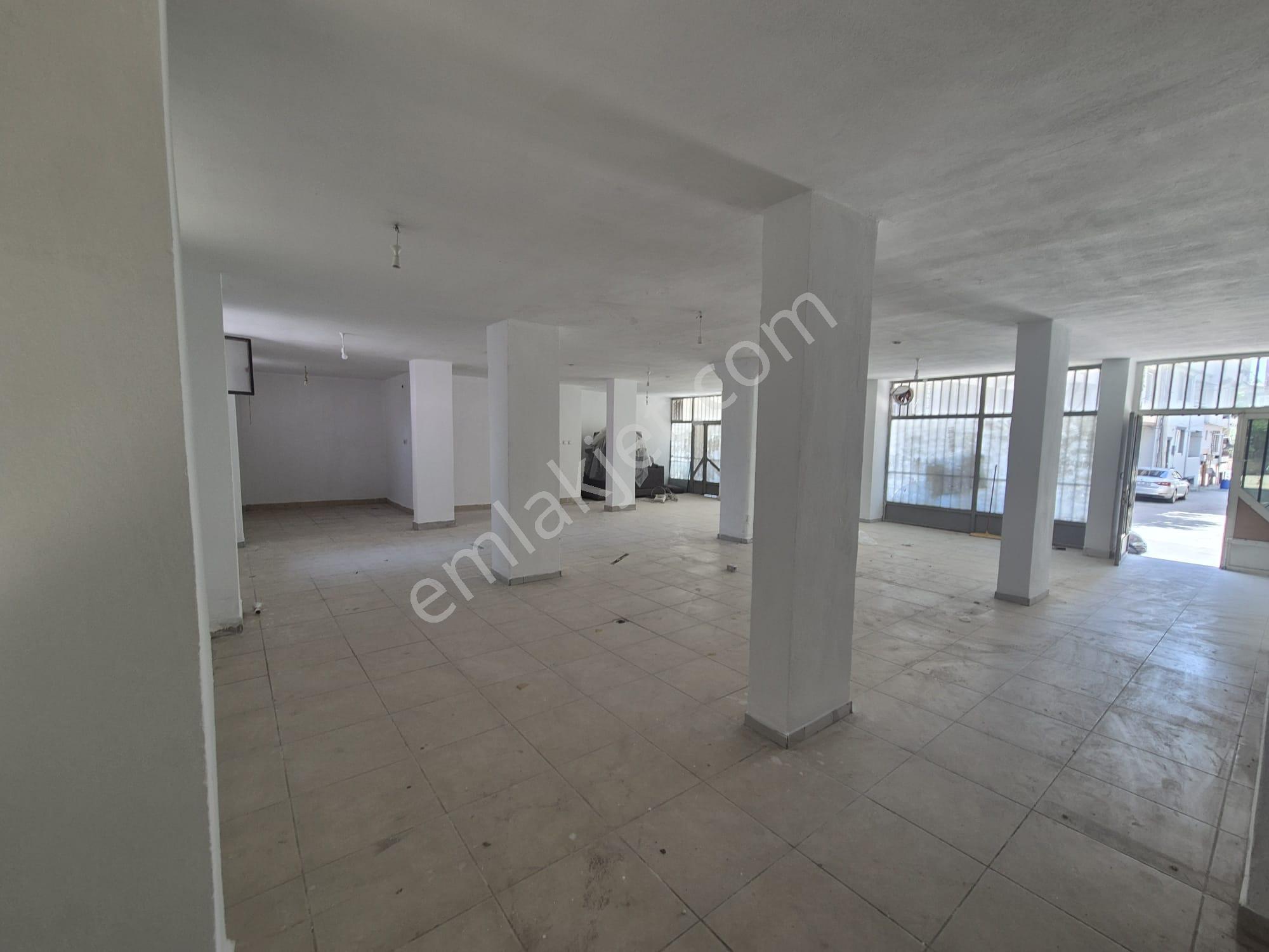 Hacivat Metro Yakınında 180 M² Kiralık Dükkan Depozito Yok! - Görsel 6