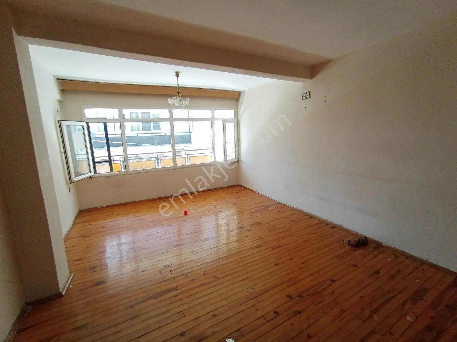 Karabağlar Selvili Mah. Eserkent Yakını 120 M2 3+1 Daire Kiralık - Görsel 14