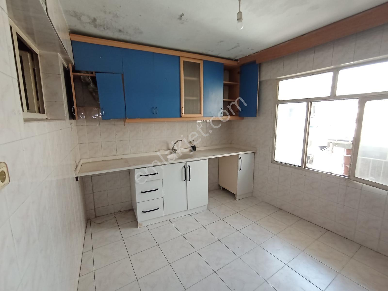 Karabağlar Selvili Mah. Eserkent Yakını 120 M2 3+1 Daire Kiralık - Görsel 4