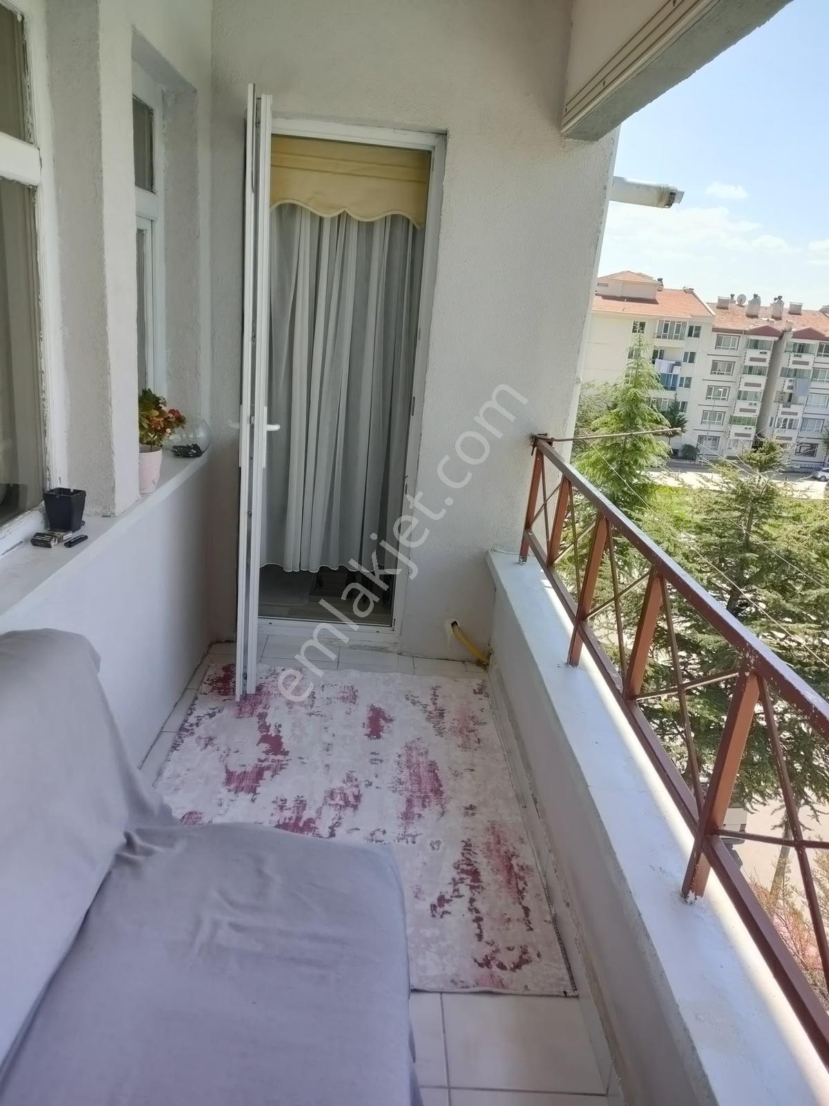 Sincan Mevlana Mahallesinde 3+1 Cadde Cepheli Satılık Daire - Görsel 8