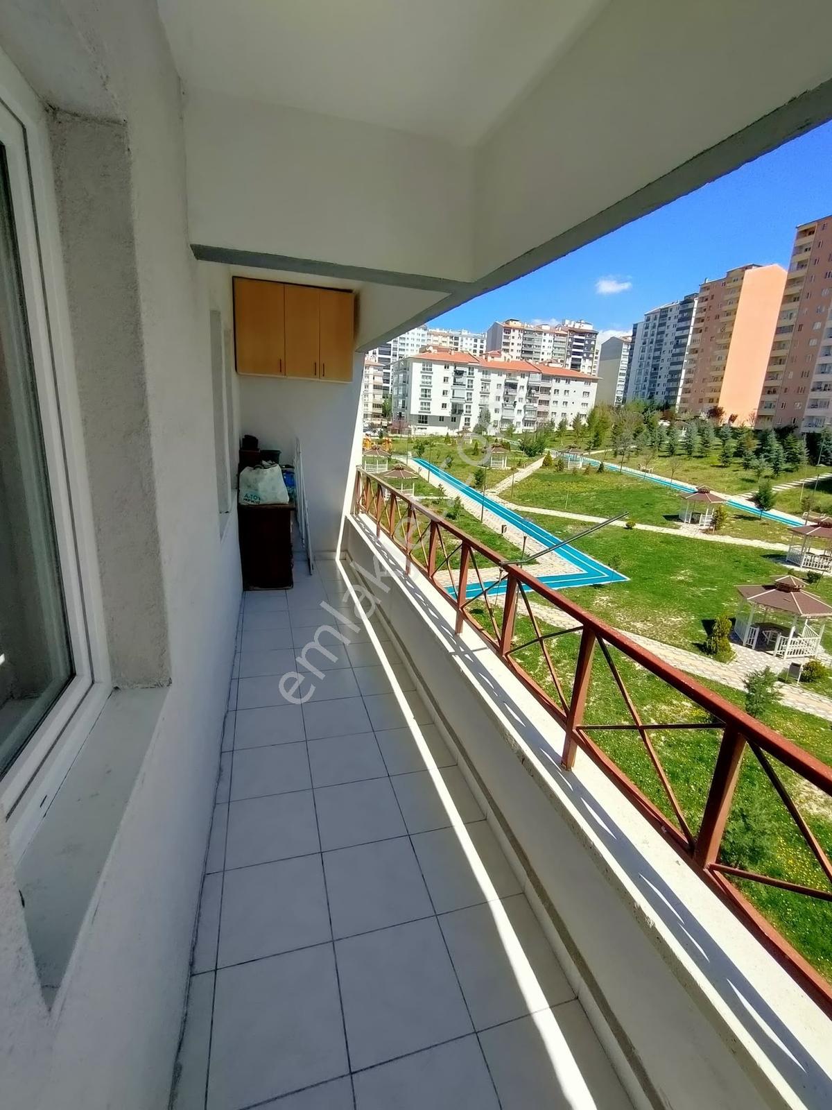 Sincan Mevlana Mahallesinde 3+1 Cadde Cepheli Satılık Daire - Görsel 20