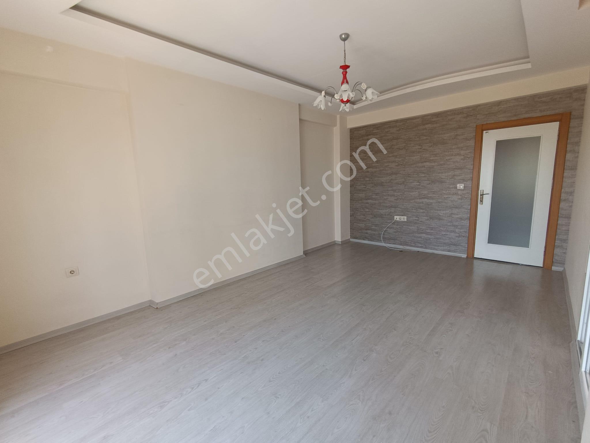 100. Yıl Krimial Civarı 3+1 Kapalı Mutfak+kombili+ankastre Setli Kiralık Daire - Görsel 8