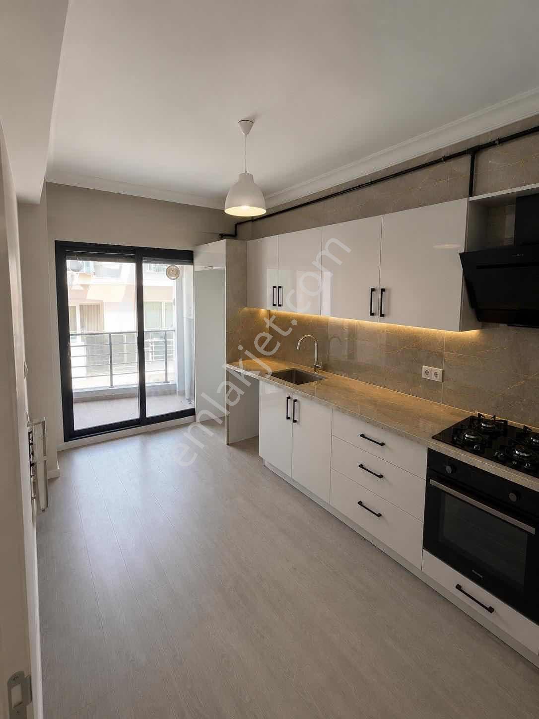 Irmak Mah Asansörlü Otoparklı Yenı Bına 2+1