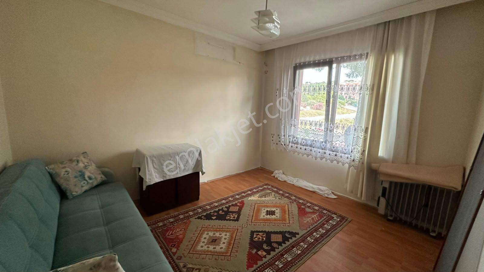 S&s Emlak'dan Ayvalık 150 Evler Mahallesinde Kiralık 2+1 Daire - Görsel 5