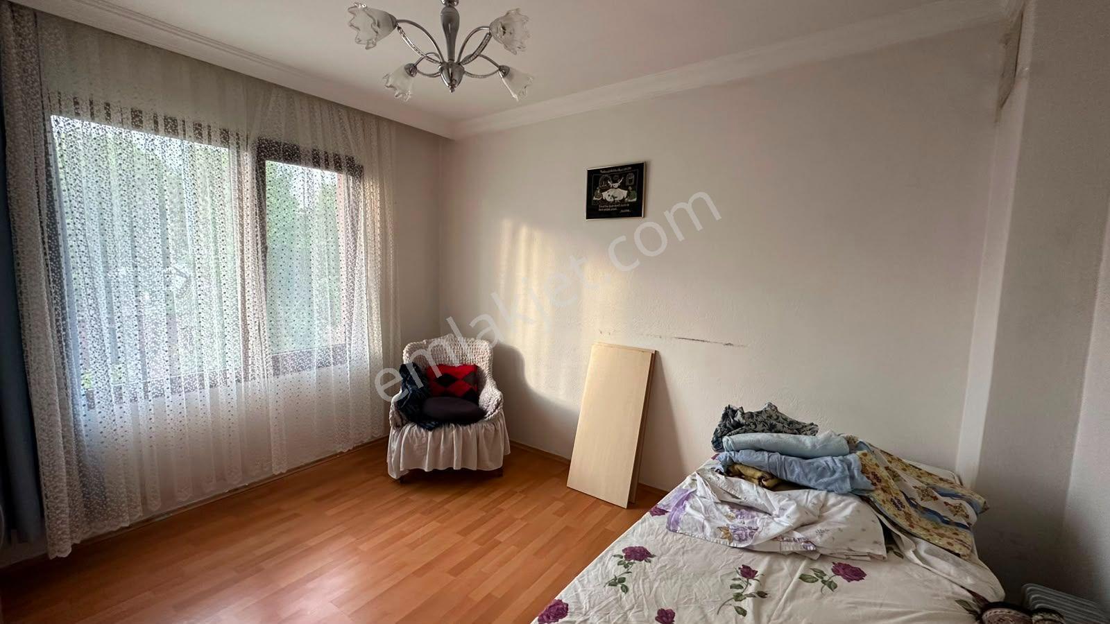 S&s Emlak'dan Ayvalık 150 Evler Mahallesinde Kiralık 2+1 Daire - Görsel 4