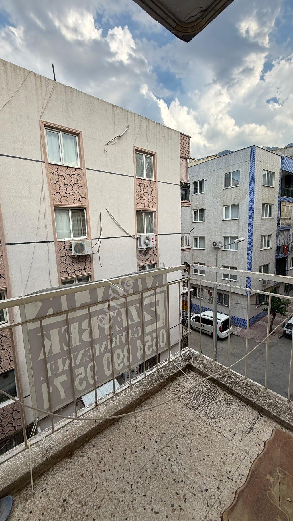 Şehitler Mahallesinde 2+1 Kapalı Mutfak Full Eşyalı Arakat Daire
