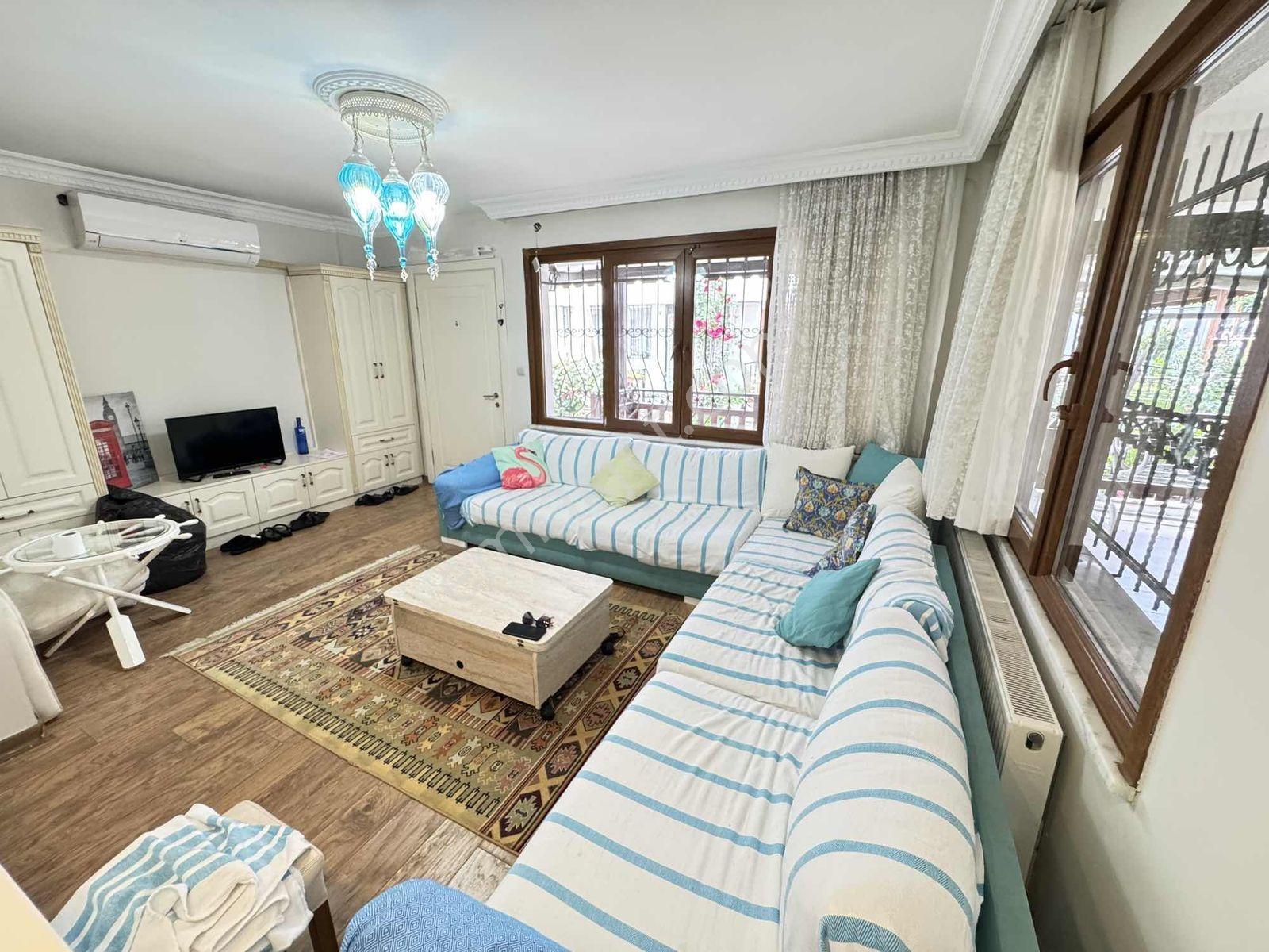 Kumburgazda Denize 50 Metre Site İçinde Eşyalı Satılık 5+2 Villa - Görsel 7